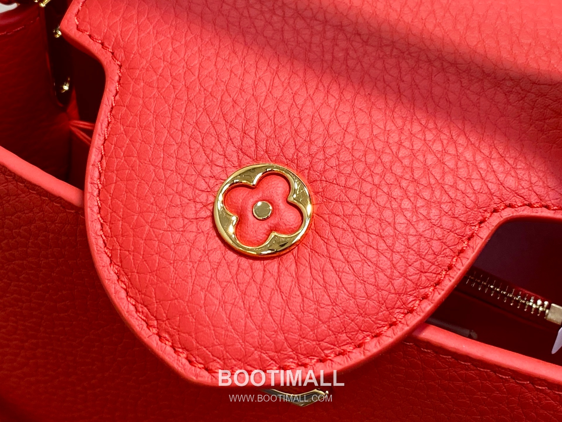 Louis Vuitton Capucines BB Taurillon Leather Chain Bag M28197 루이비통 카퓌신 BB 토리옹 레더 체인백 27cm 9