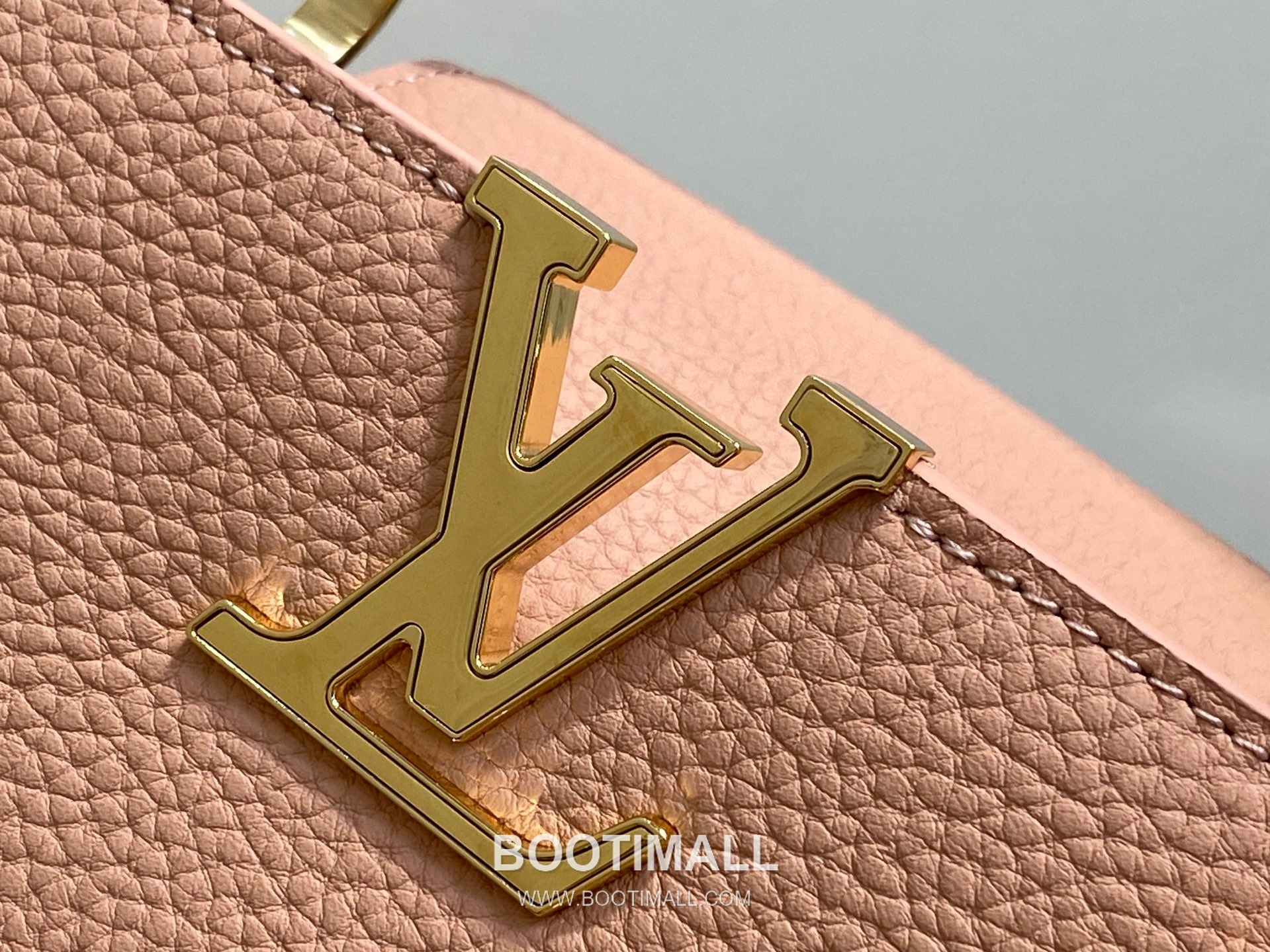 Louis Vuitton Capucines BB Taurillon Leather Chain Bag M28197 루이비통 카퓌신 BB 토리옹 레더 체인백 27cm 6