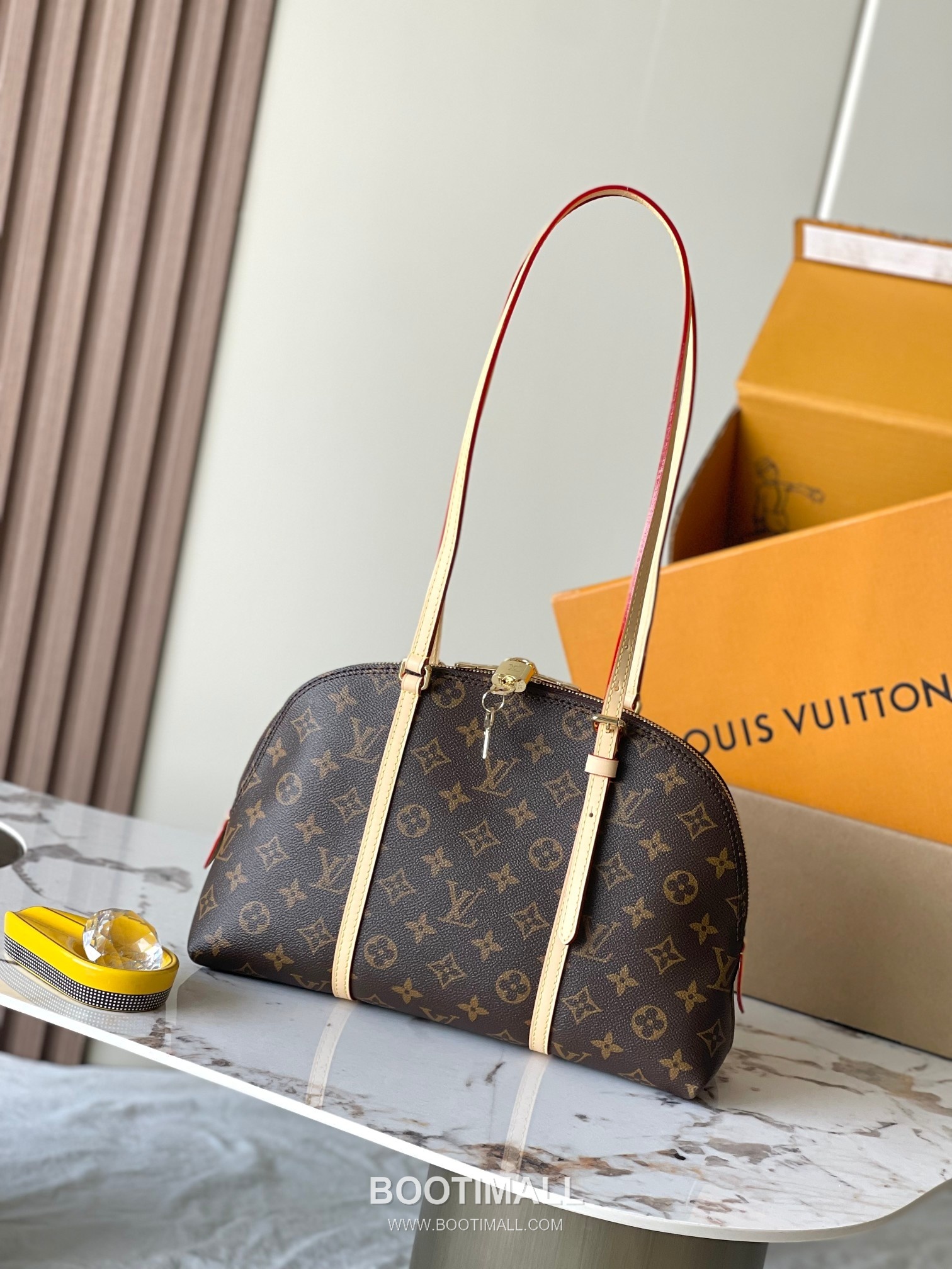 Louis Vuitton Squire Leather Shoulder Bag M28951 루이비통 스콰이어 레더 숄더백 30cm 7