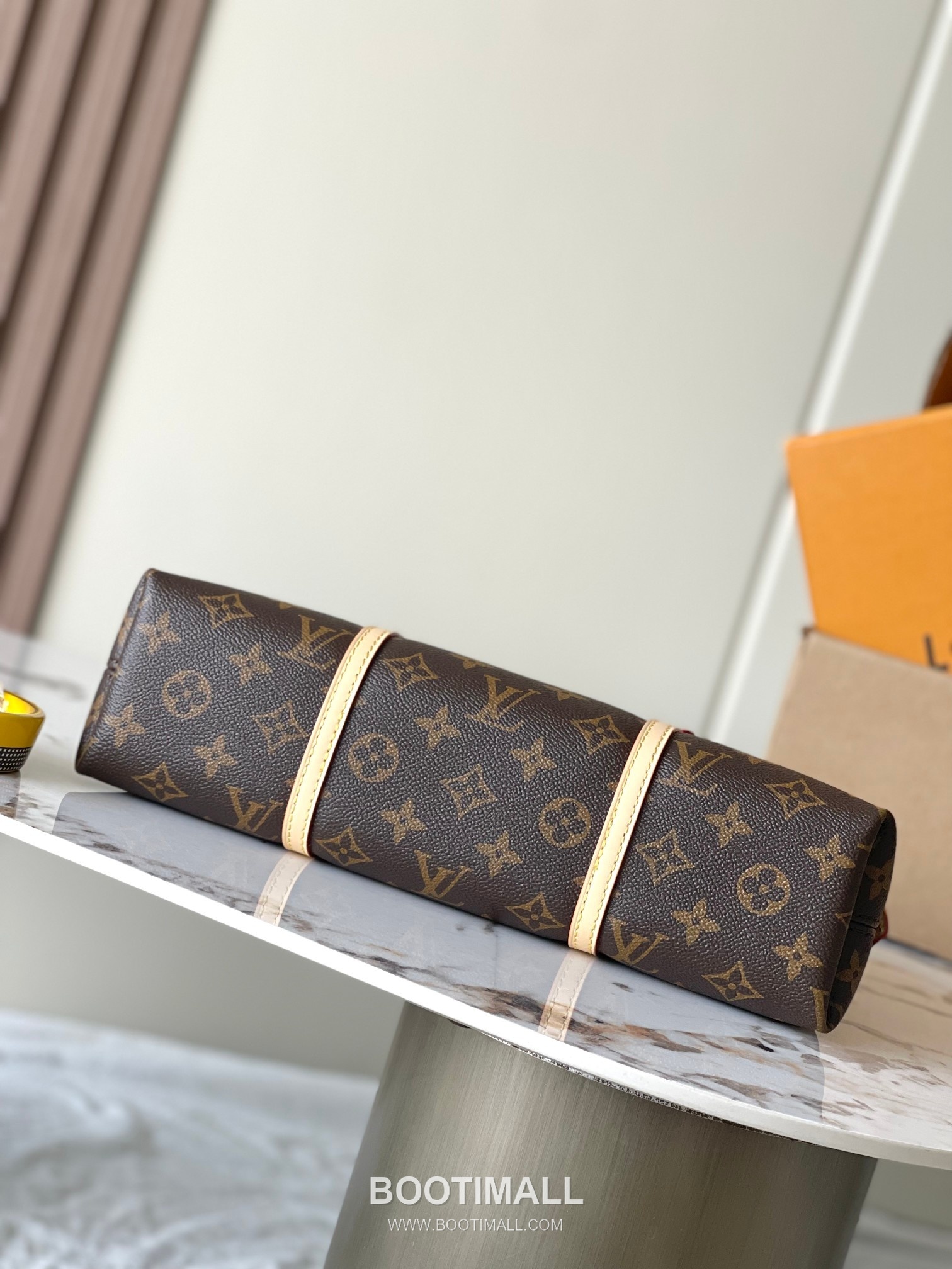 Louis Vuitton Squire Leather Shoulder Bag M28951 루이비통 스콰이어 레더 숄더백 30cm 10