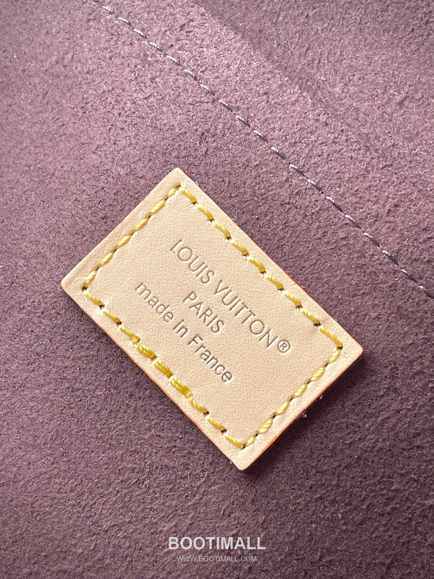 Louis Vuitton Squire Leather Shoulder Bag M28951 루이비통 스콰이어 레더 숄더백 30cm 15