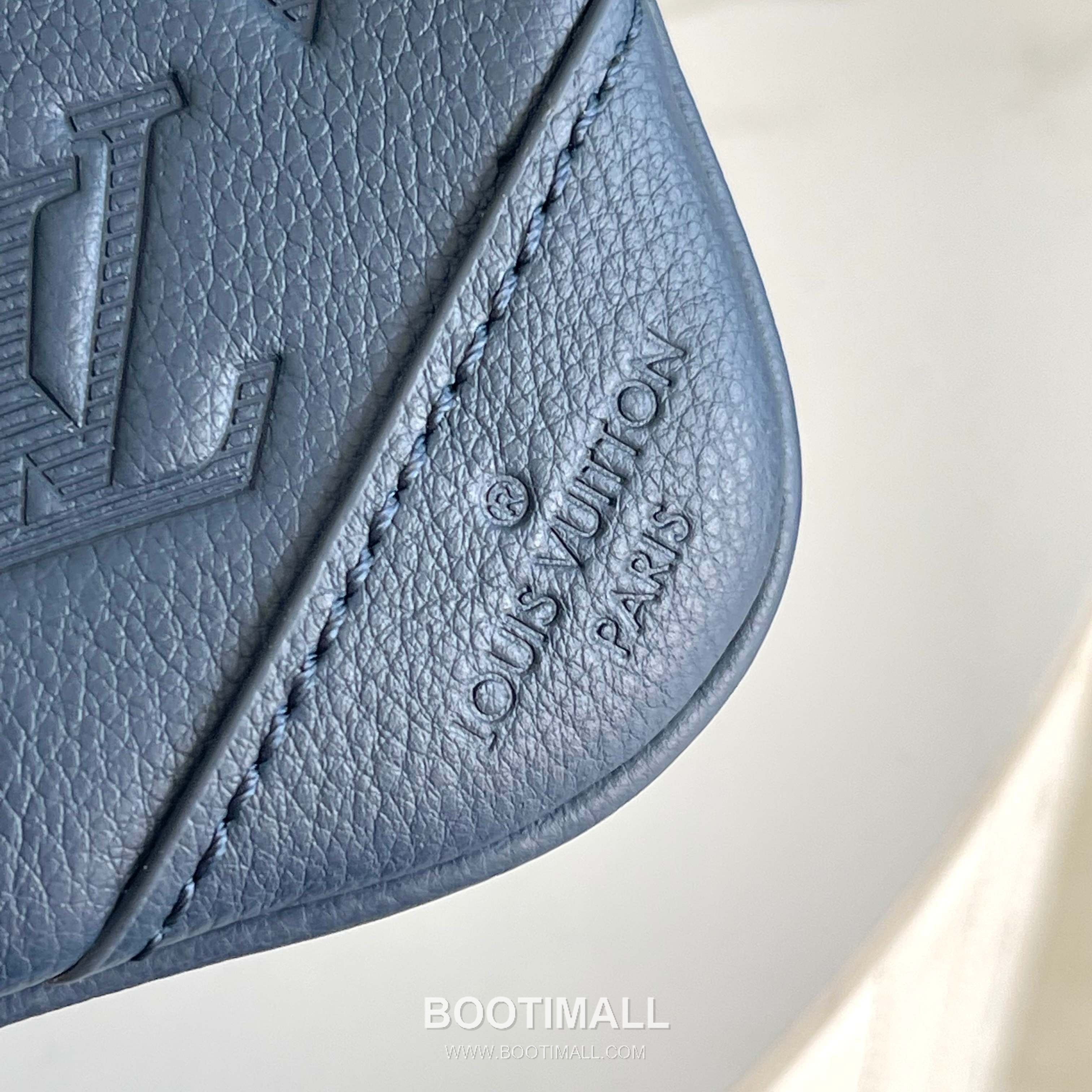 Louis Vuitton Trio Messenger Monogram Embossed Leather Bag M46604 루이비통 트리오 메신저 모노그램 엠보싱 레더 크로스백 25cm 5