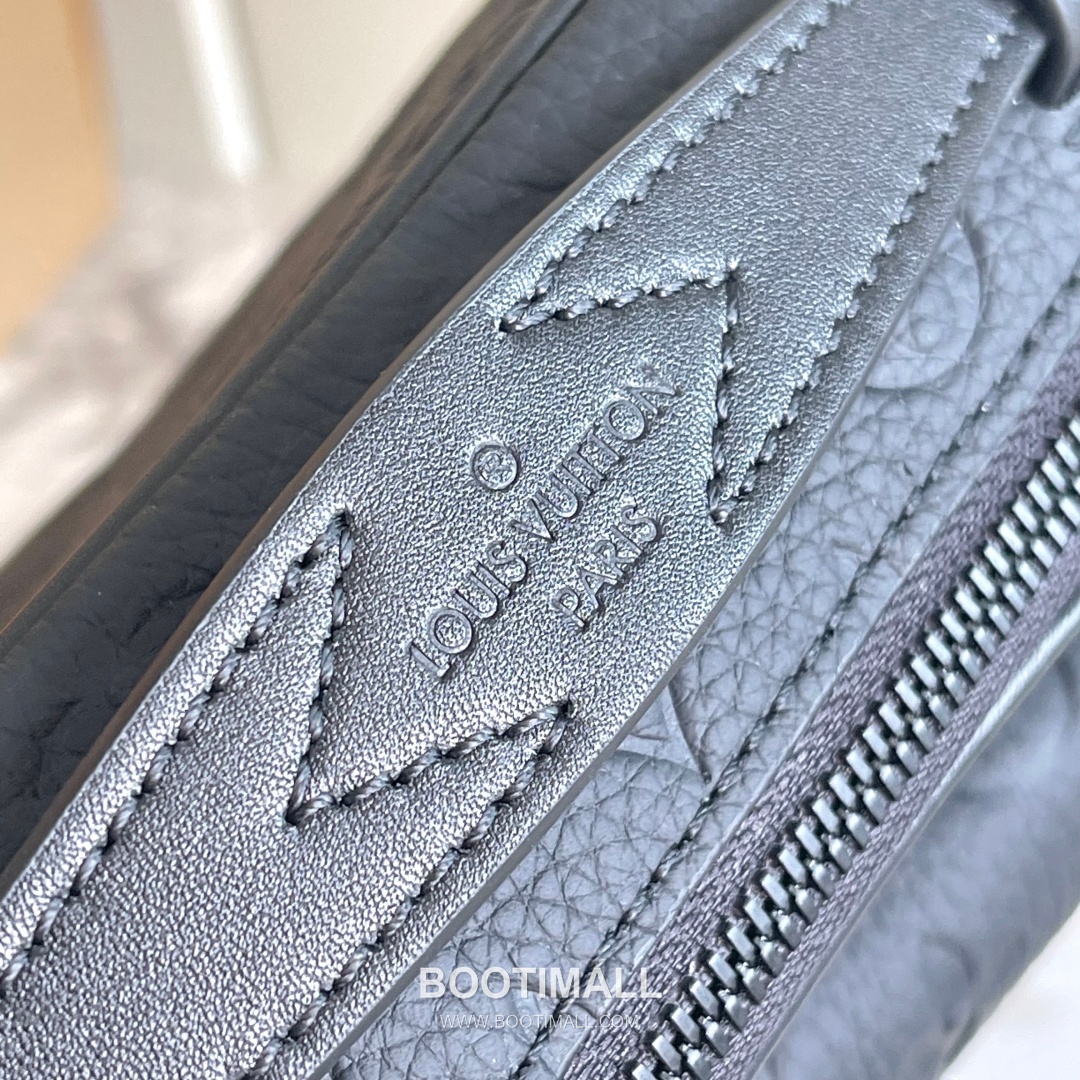 Louis Vuitton S Lock Messenger Taurillon Leather Bag M58489 루이비통 S 락 메신저 토리옹 레더 크로스백 22cm 8