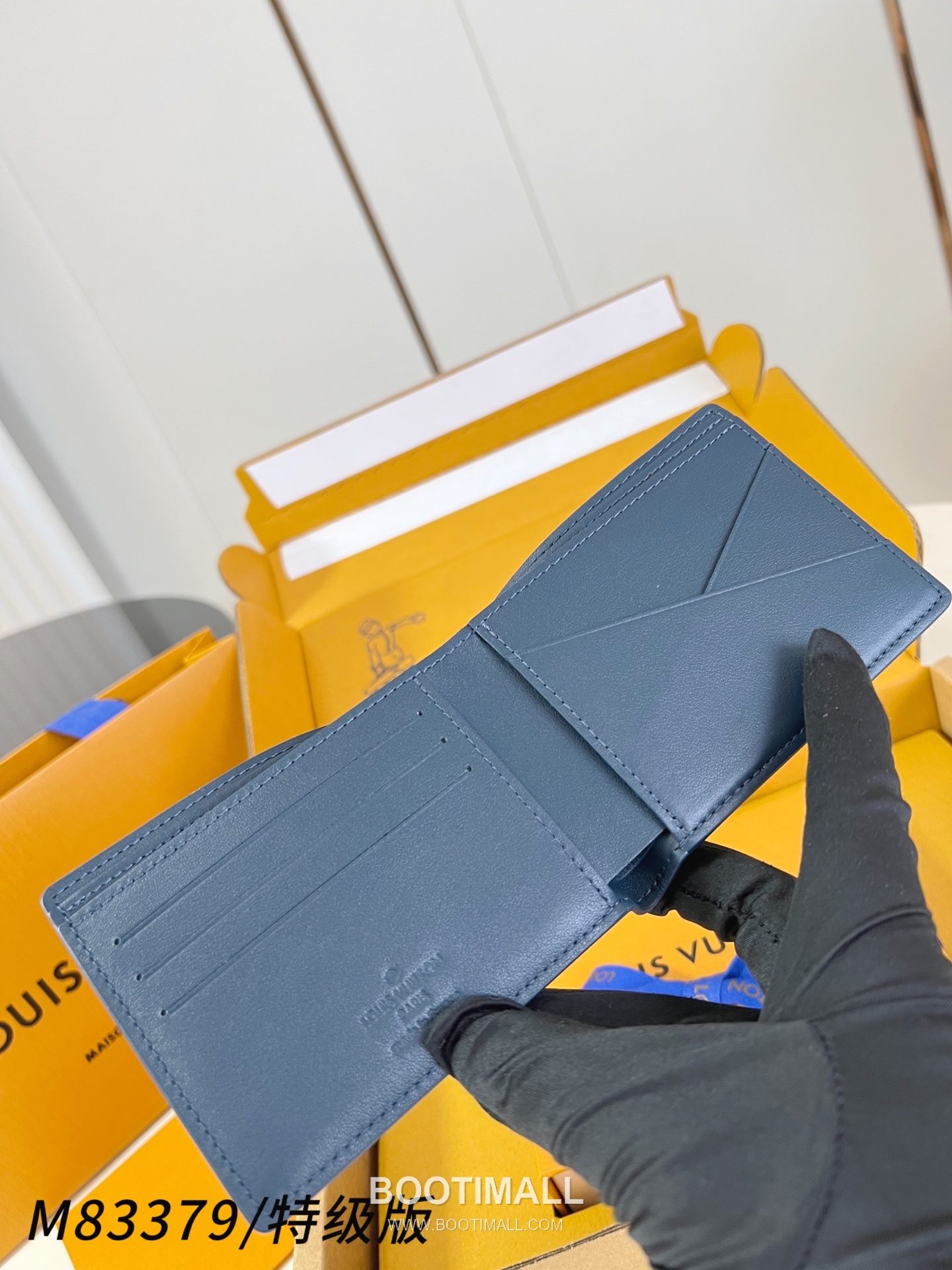 Louis Vuitton Multiple Monogram Shadow Embossed Cowhide Black Bifold Wallet 루이비통 멀티플 모노그램 섀도우 M83379 엠보스드 소가죽 블랙 반지갑 11.5cm 5