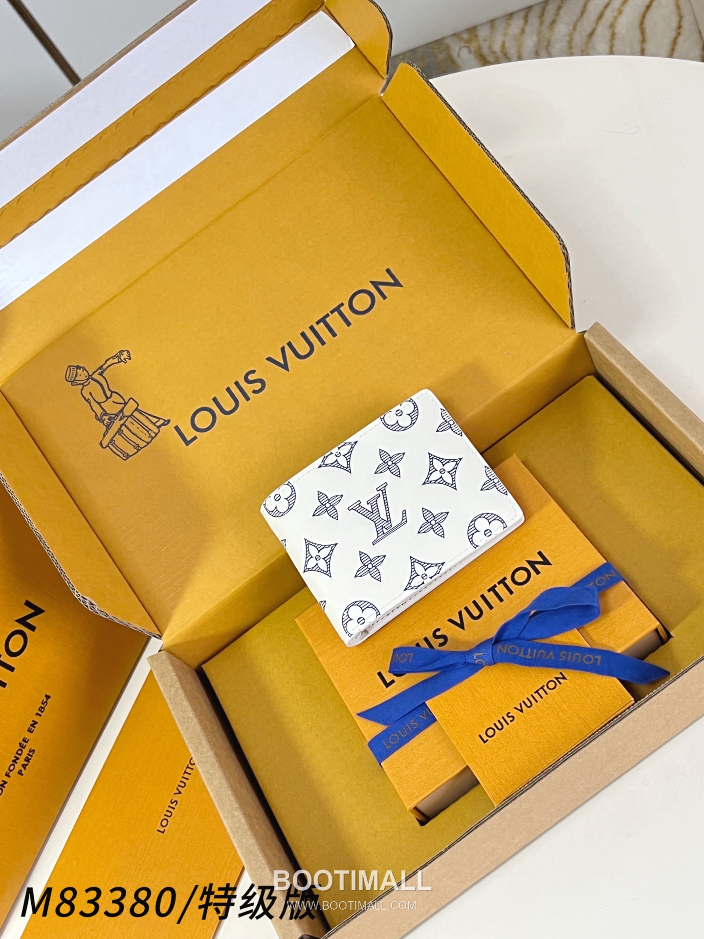 Louis Vuitton Multiple Monogram Shadow Embossed Cowhide Black Bifold Wallet 루이비통 멀티플 모노그램 섀도우 M83380 엠보스드 소가죽 블랙 반지갑 11.5cm 1