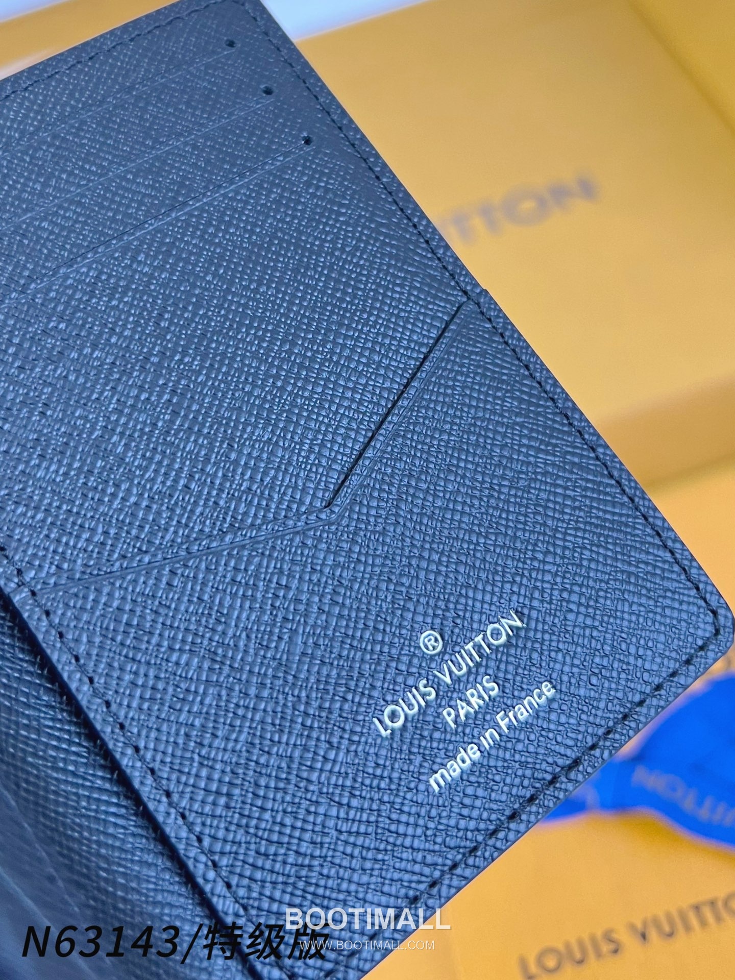 Louis Vuitton Pocket Brushed Monogram Leather Black Card Holder 루이비통 포켓 브러시드 모노그램 N63143 가죽 블랙 카드홀더 11.1cm 7