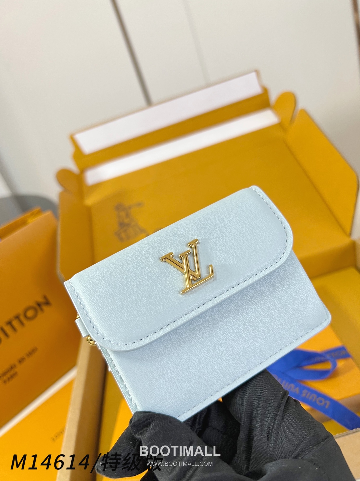 Louis Vuitton Tiny Recto Verso Bloom Calfskin Multicolor Card Holder 루이비통 타이니 렉토 베르소 블룸 카프스킨 멀티컬러 카드홀더 10cm 2