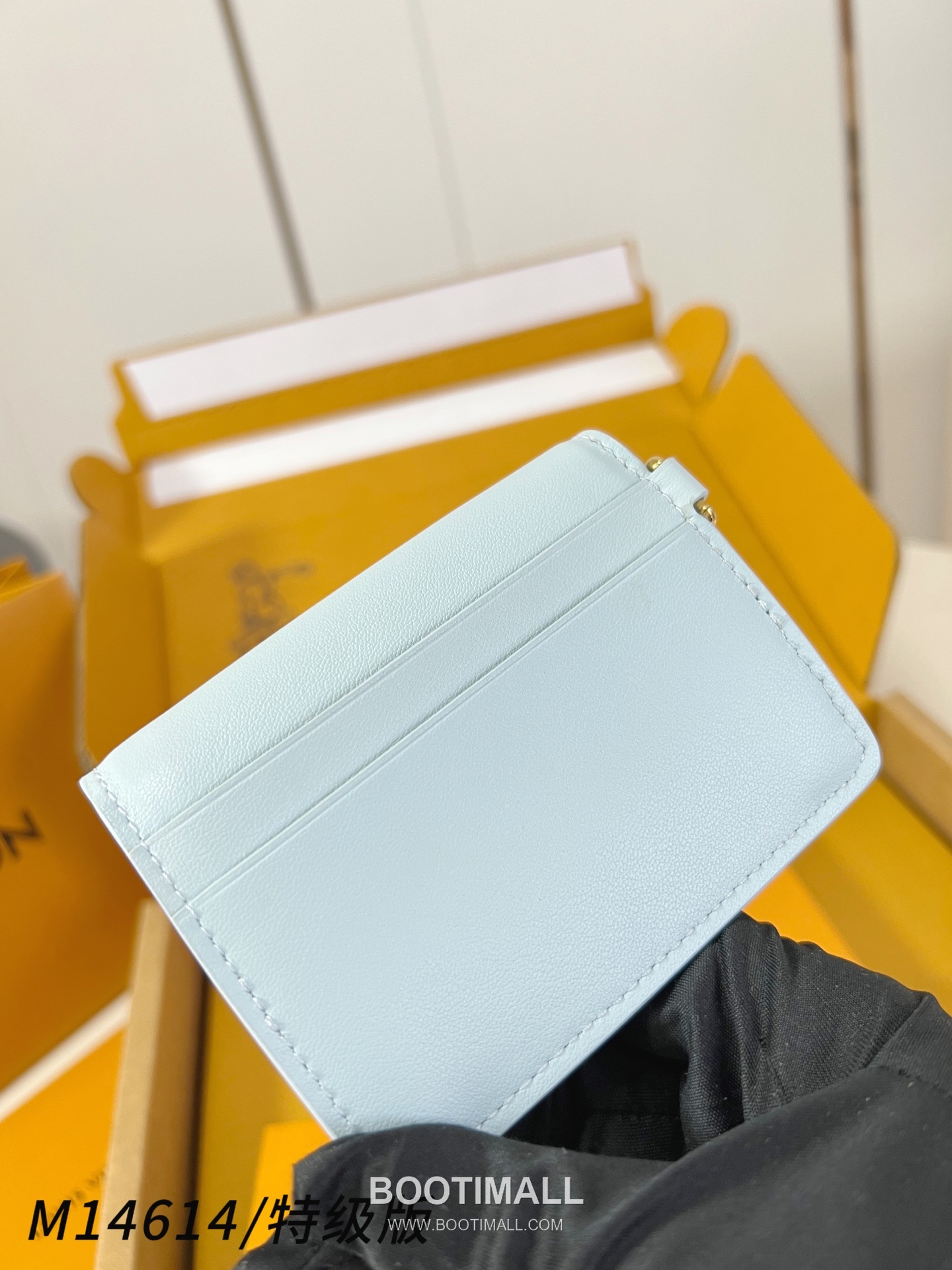 Louis Vuitton Tiny Recto Verso Bloom Calfskin Multicolor Card Holder 루이비통 타이니 렉토 베르소 블룸 카프스킨 멀티컬러 카드홀더 10cm 5