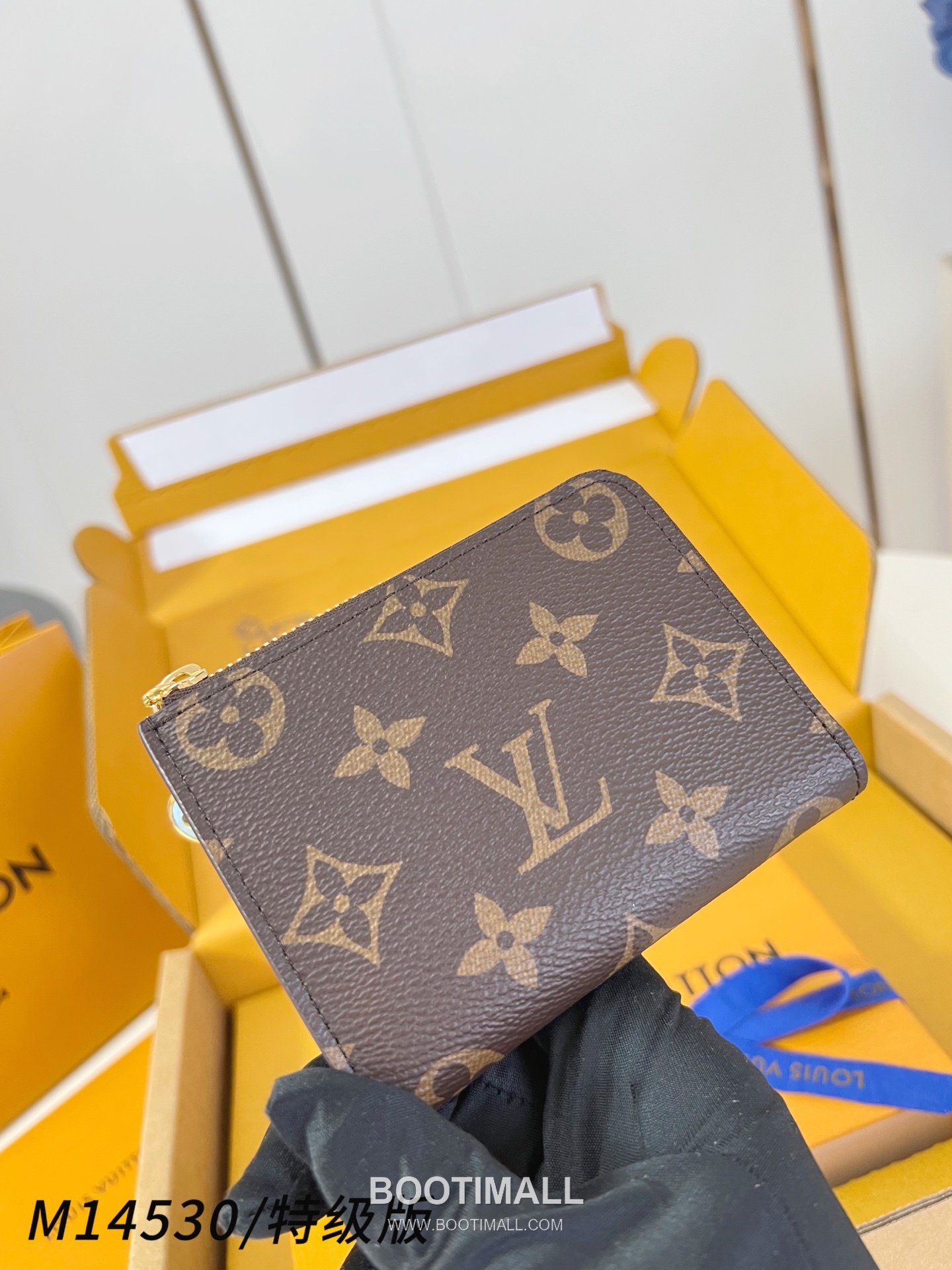 Louis Vuitton Noa Monogram Canvas Brown Zip Wallet 루이비통 노아 모노그램 M14530 캔버스 브라운 지퍼 지갑 11cm 2