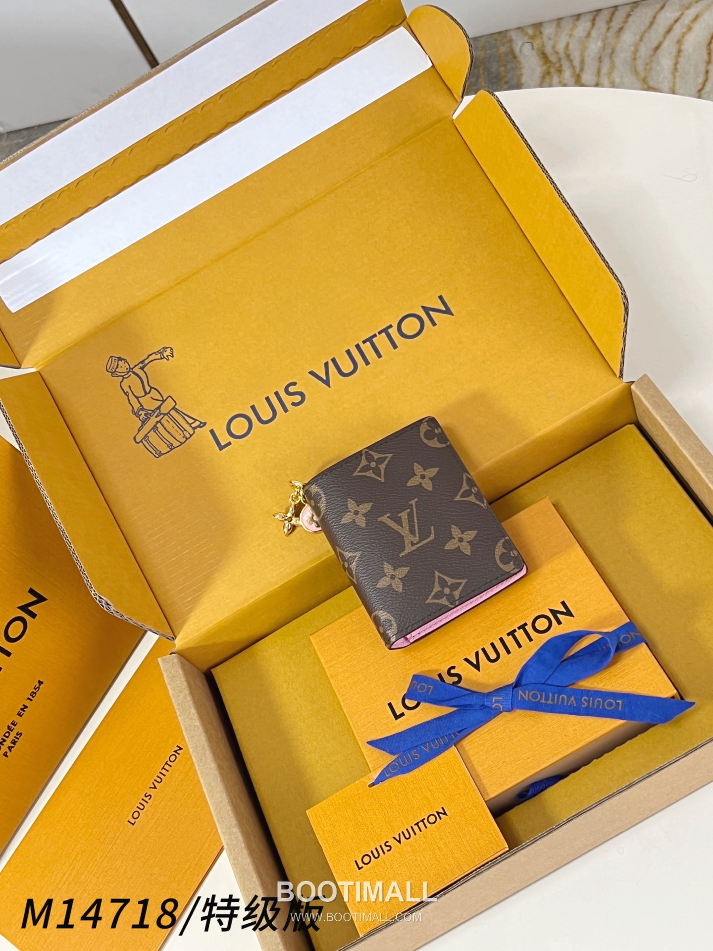 Louis Vuitton Charms Monogram Pocket Canvas Brown Zip Wallet 루이비통 참스 모노그램 포켓 캔버스 브라운 지퍼 지갑 10cm 1