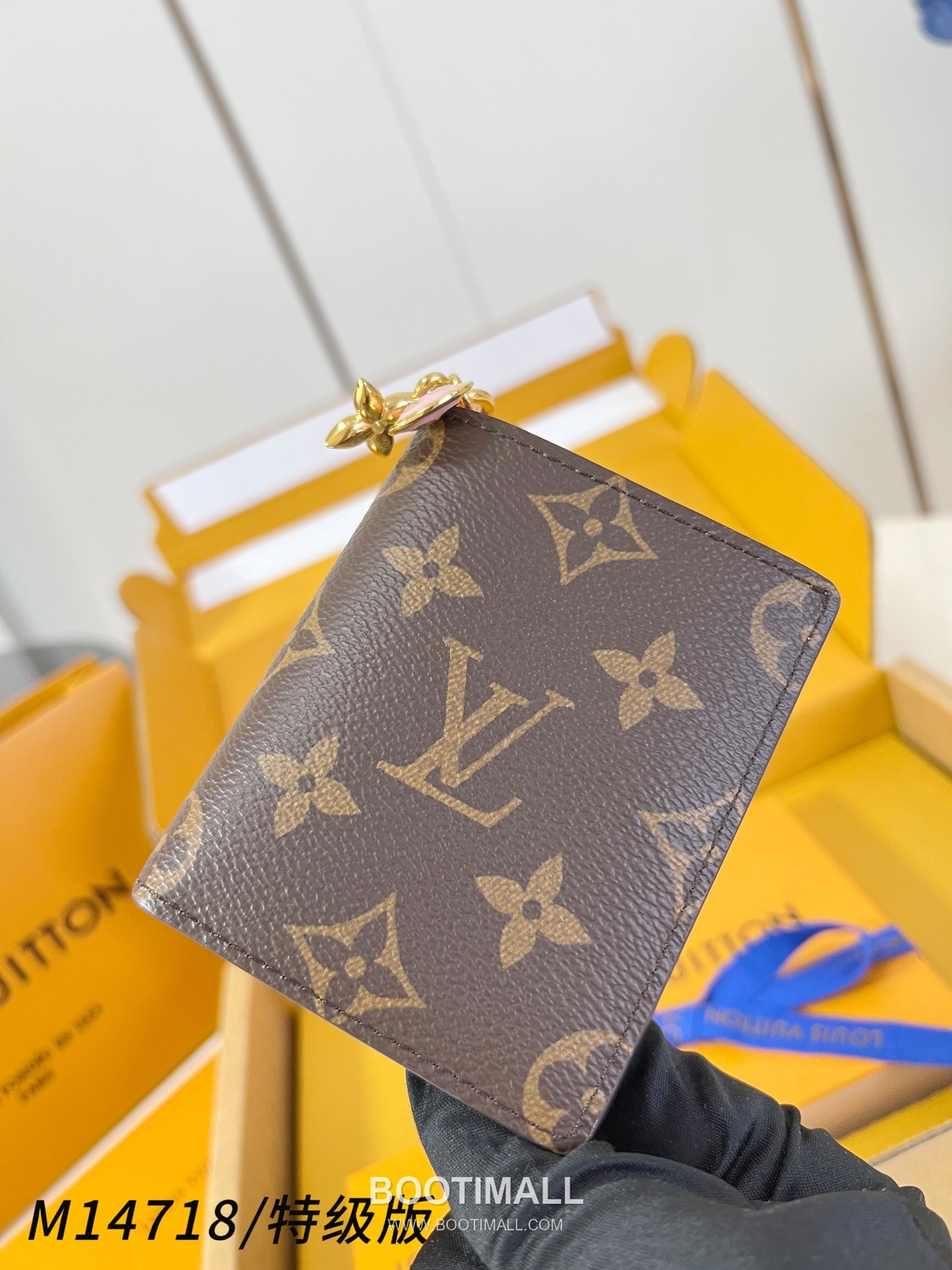 Louis Vuitton Charms Monogram Pocket Canvas Brown Zip Wallet 루이비통 참스 모노그램 포켓 캔버스 브라운 지퍼 지갑 10cm 2