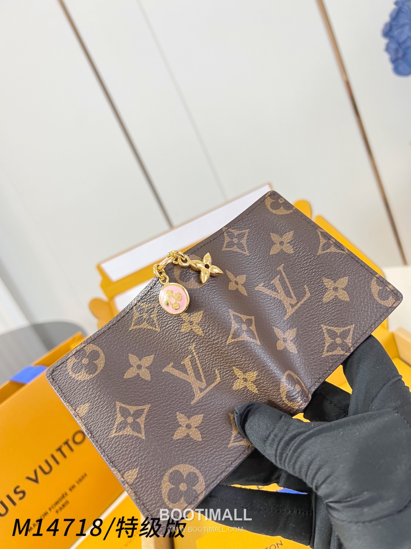 Louis Vuitton Charms Monogram Pocket Canvas Brown Zip Wallet 루이비통 참스 모노그램 포켓 캔버스 브라운 지퍼 지갑 10cm 4