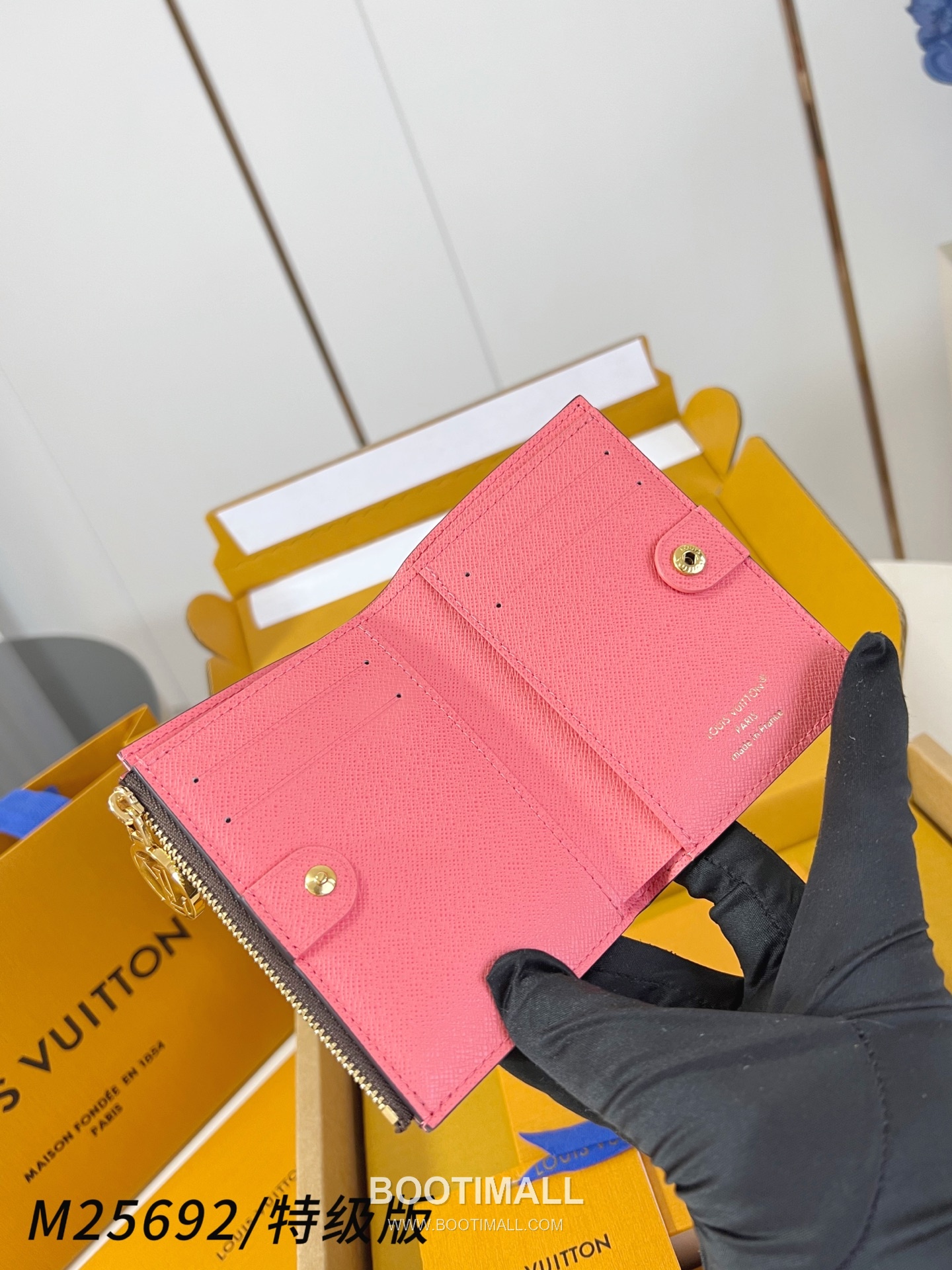 Louis Vuitton Lisa Monogram Canvas Pink Zip Wallet 루이비통 리사 모노그램 M25692 캔버스 핑크 지퍼 지갑 11.5cm 5