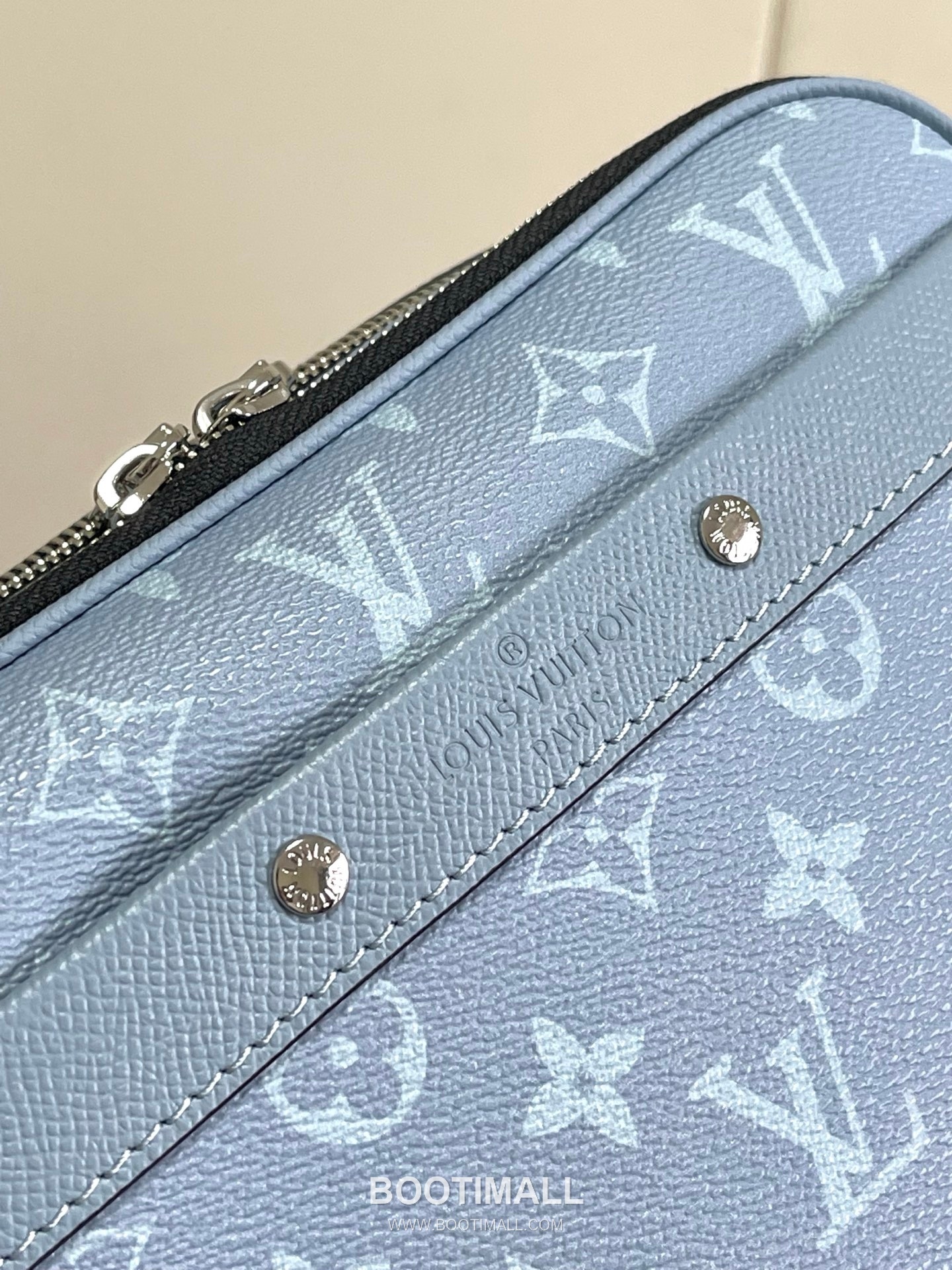 Louis Vuitton Alpha Monogram Taiga Coated Canvas Card Holder 루이비통 알파 모노그램 타이가 M14073 M46955 코팅 캔버스 카드홀더 24cm 6