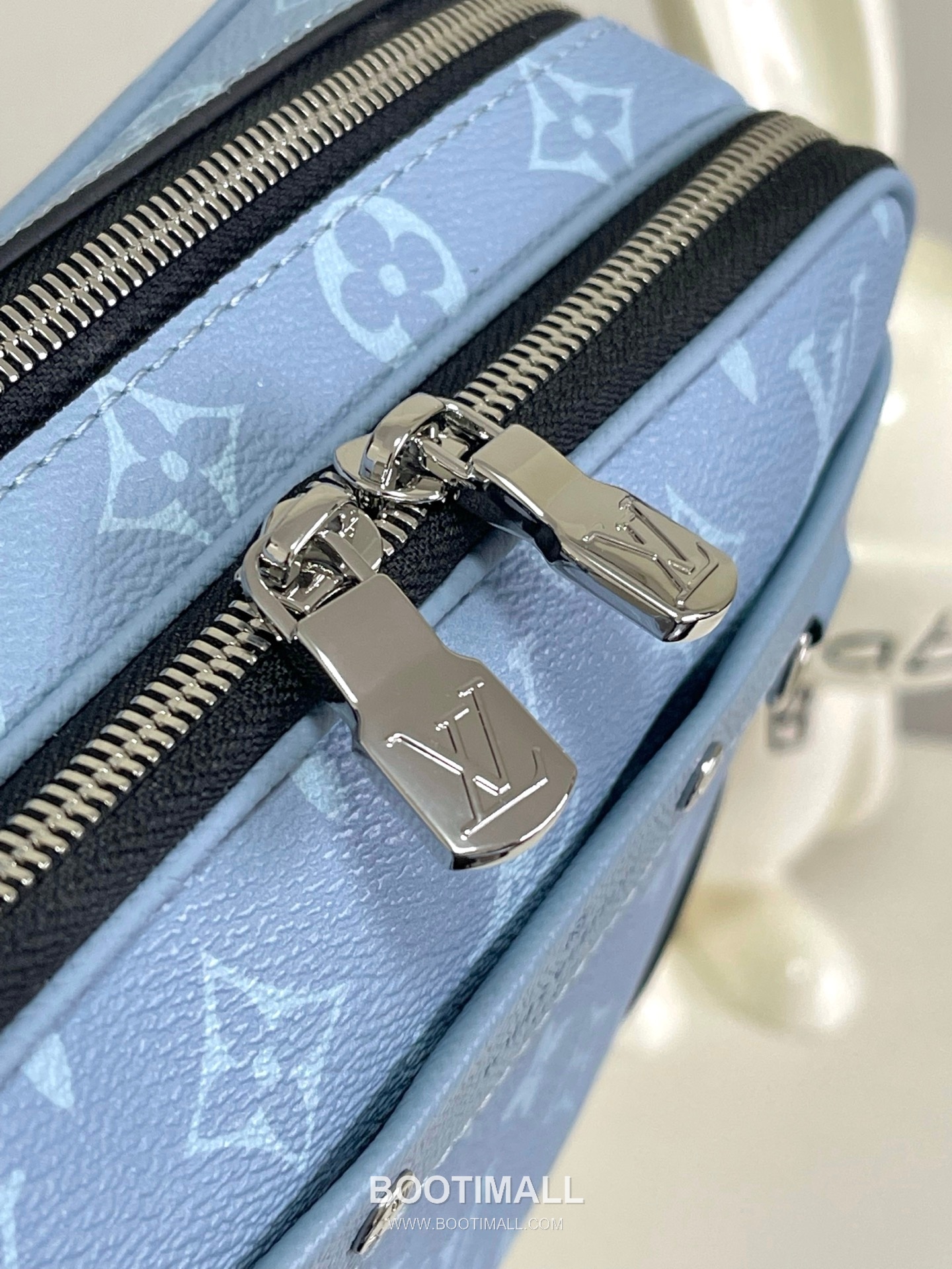 Louis Vuitton Alpha Monogram Taiga Coated Canvas Card Holder 루이비통 알파 모노그램 타이가 M14073 M46955 코팅 캔버스 카드홀더 24cm 8