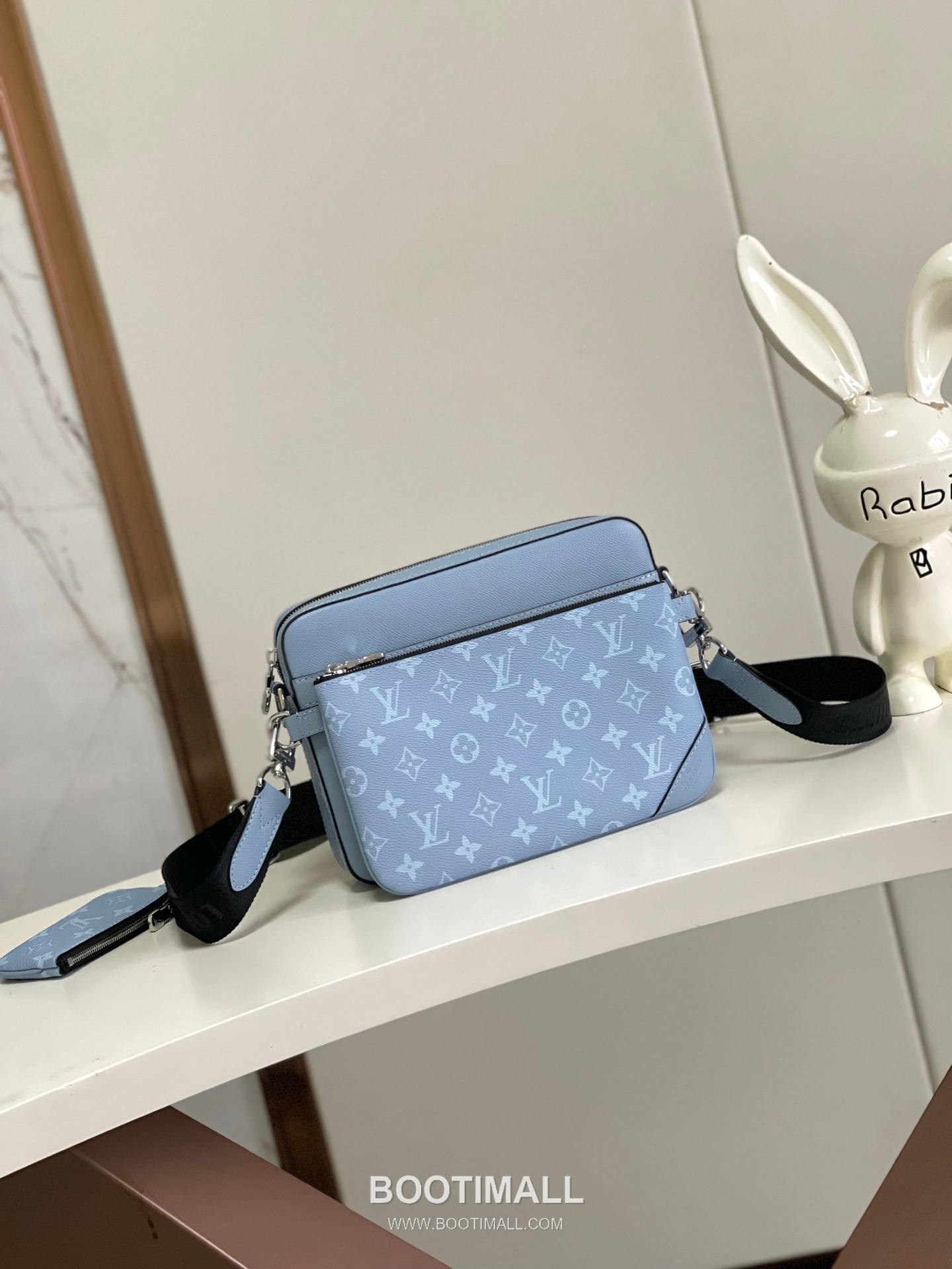 Louis Vuitton Trio Monogram Taiga Coated Canvas Zip Wallet 루이비통 트리오 모노그램 타이가 M14069 코팅 캔버스 지퍼지갑 25cm 2