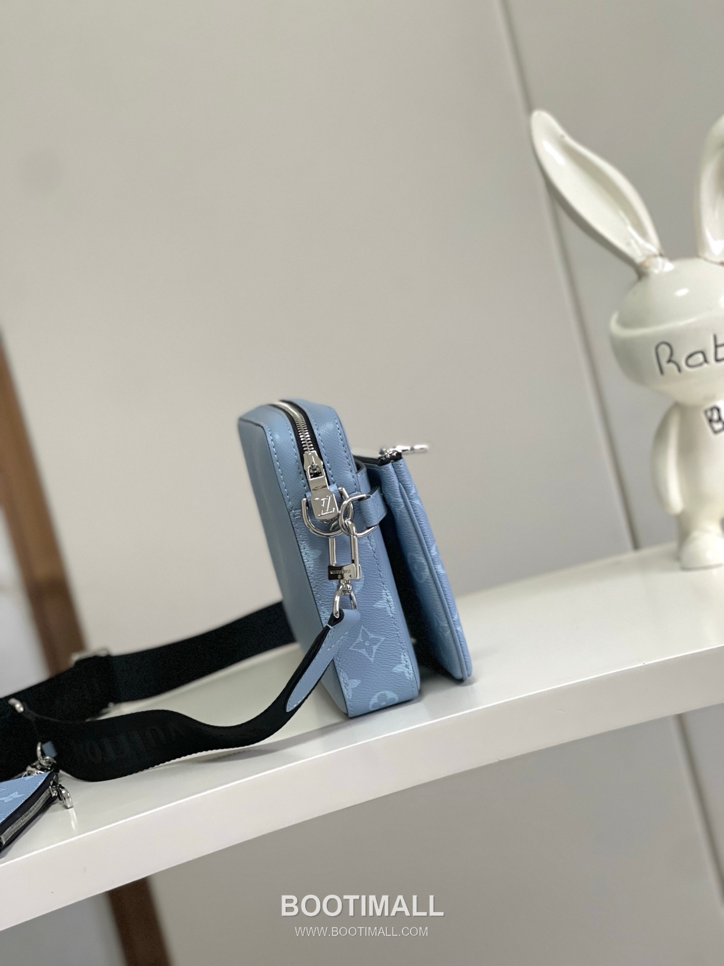 Louis Vuitton Trio Monogram Taiga Coated Canvas Zip Wallet 루이비통 트리오 모노그램 타이가 M14069 코팅 캔버스 지퍼지갑 25cm 3