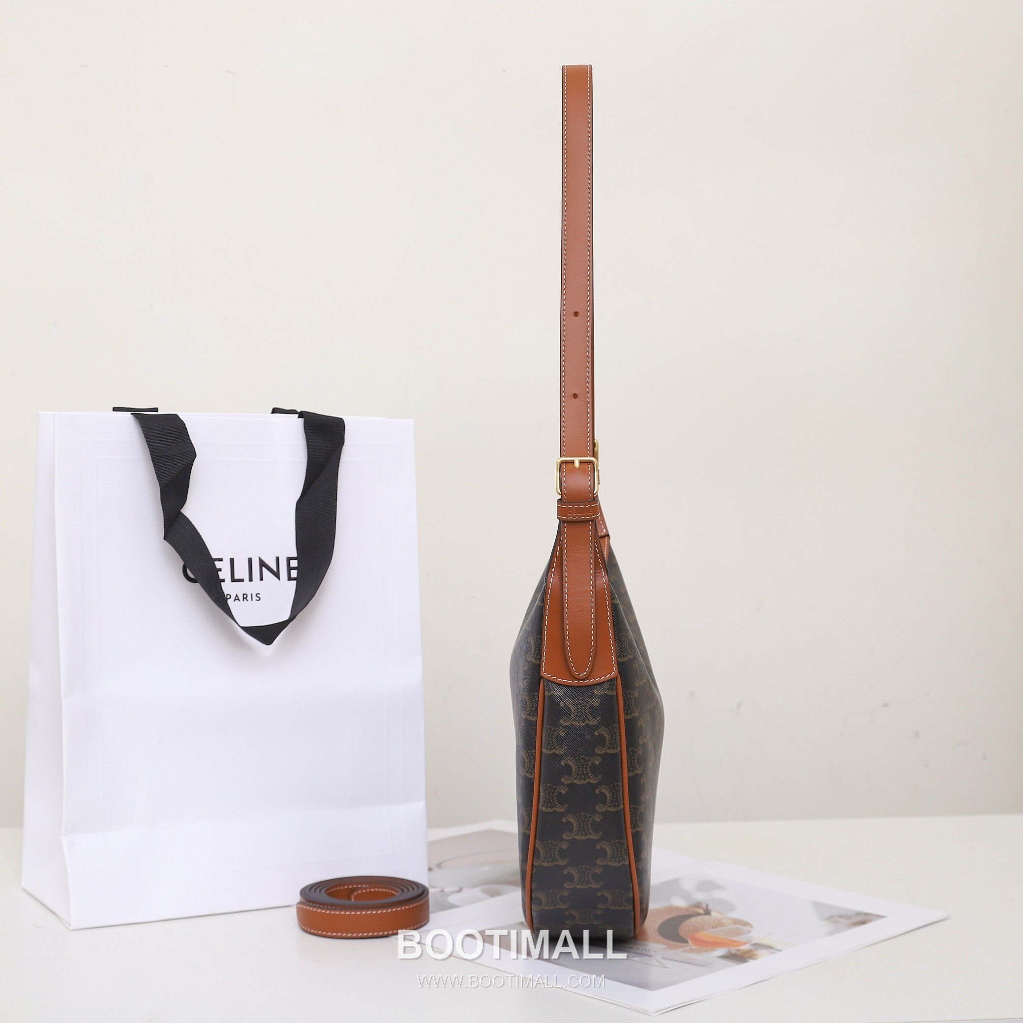 Celine HOBO Triomphe 117252 Calfskin Brown Hobo Bag 셀린느 HOBO 117252 카프스킨 브라운 호보백 24cm 8