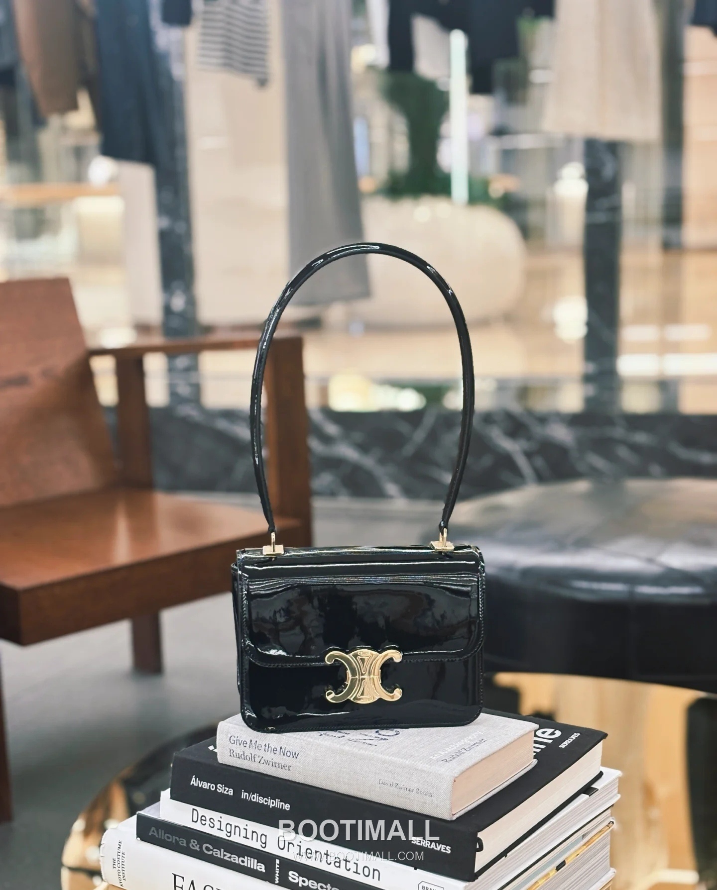 Celine Triomphe 118053 Calfskin Black Shoulder Bag 셀린느 118053 카프스킨 블랙 숄더백 18cm 1