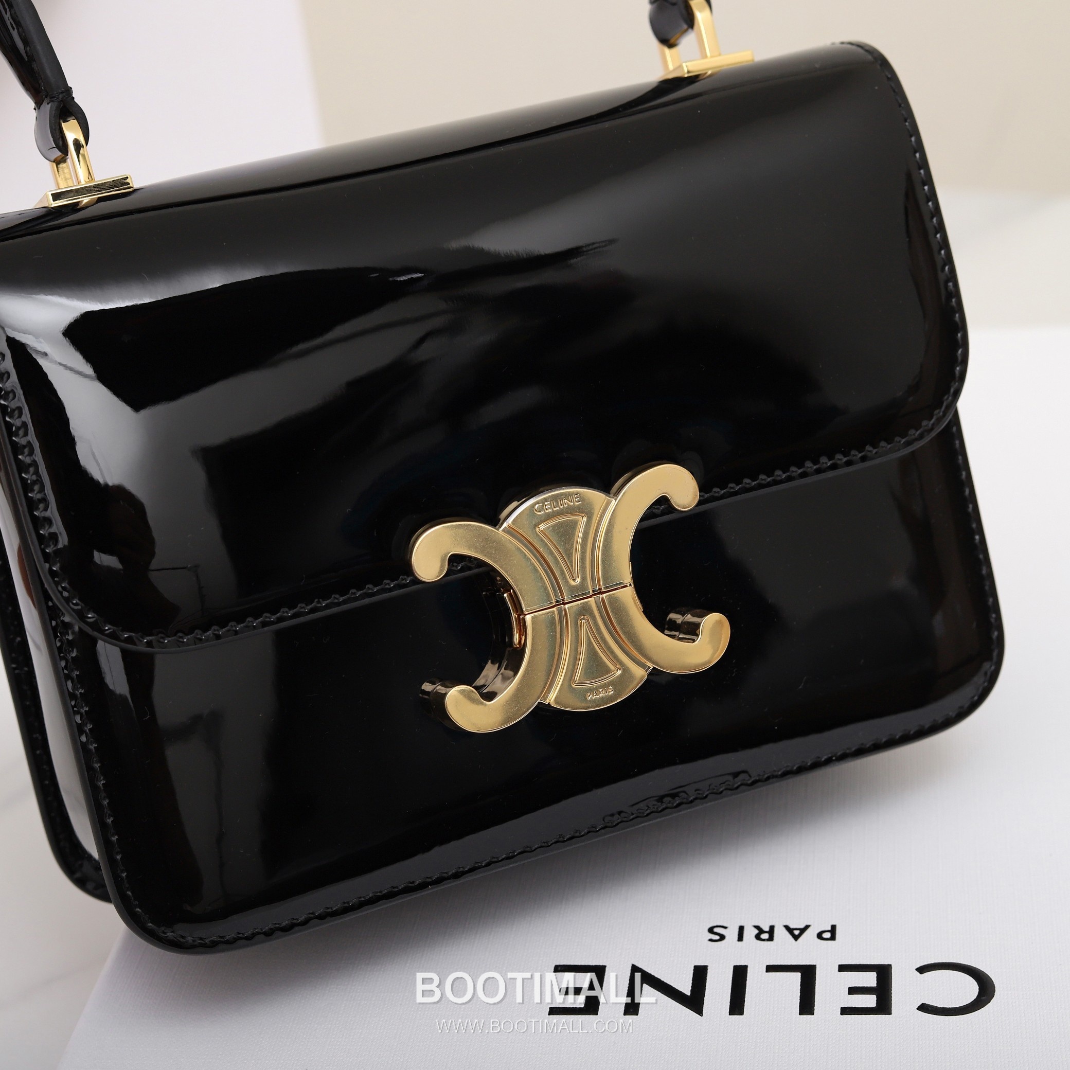 Celine Triomphe 118053 Calfskin Black Shoulder Bag 셀린느 118053 카프스킨 블랙 숄더백 18cm 14