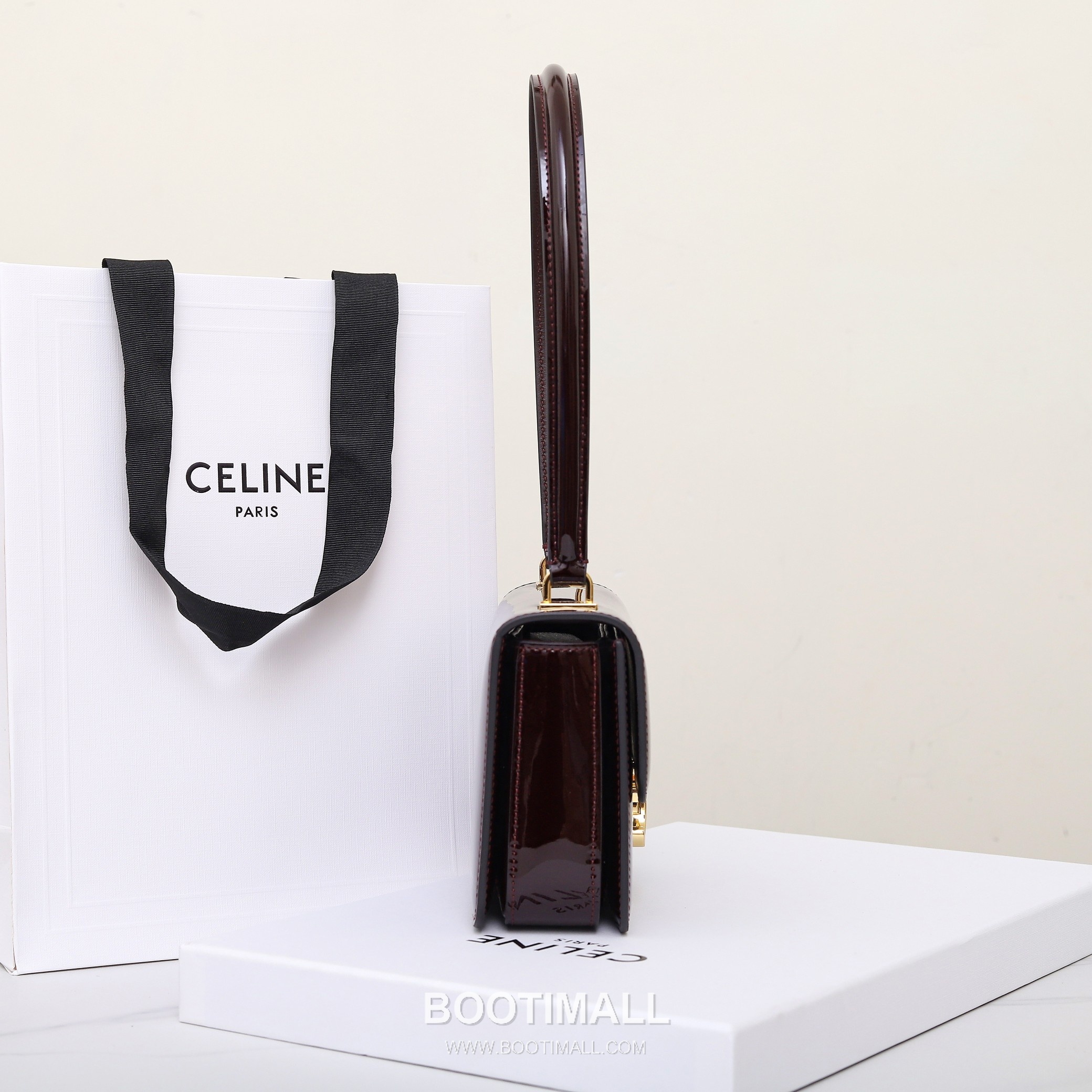 Celine Triomphe 118053 Calfskin Red Shoulder Bag 셀린느 118053 카프스킨 레드 숄더백 18cm 12