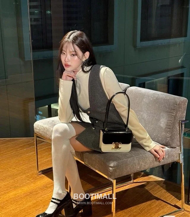 Celine Triomphe 118053 Calfskin Black Shoulder Bag 셀린느 118053 카프스킨 블랙 숄더백 18cm 8