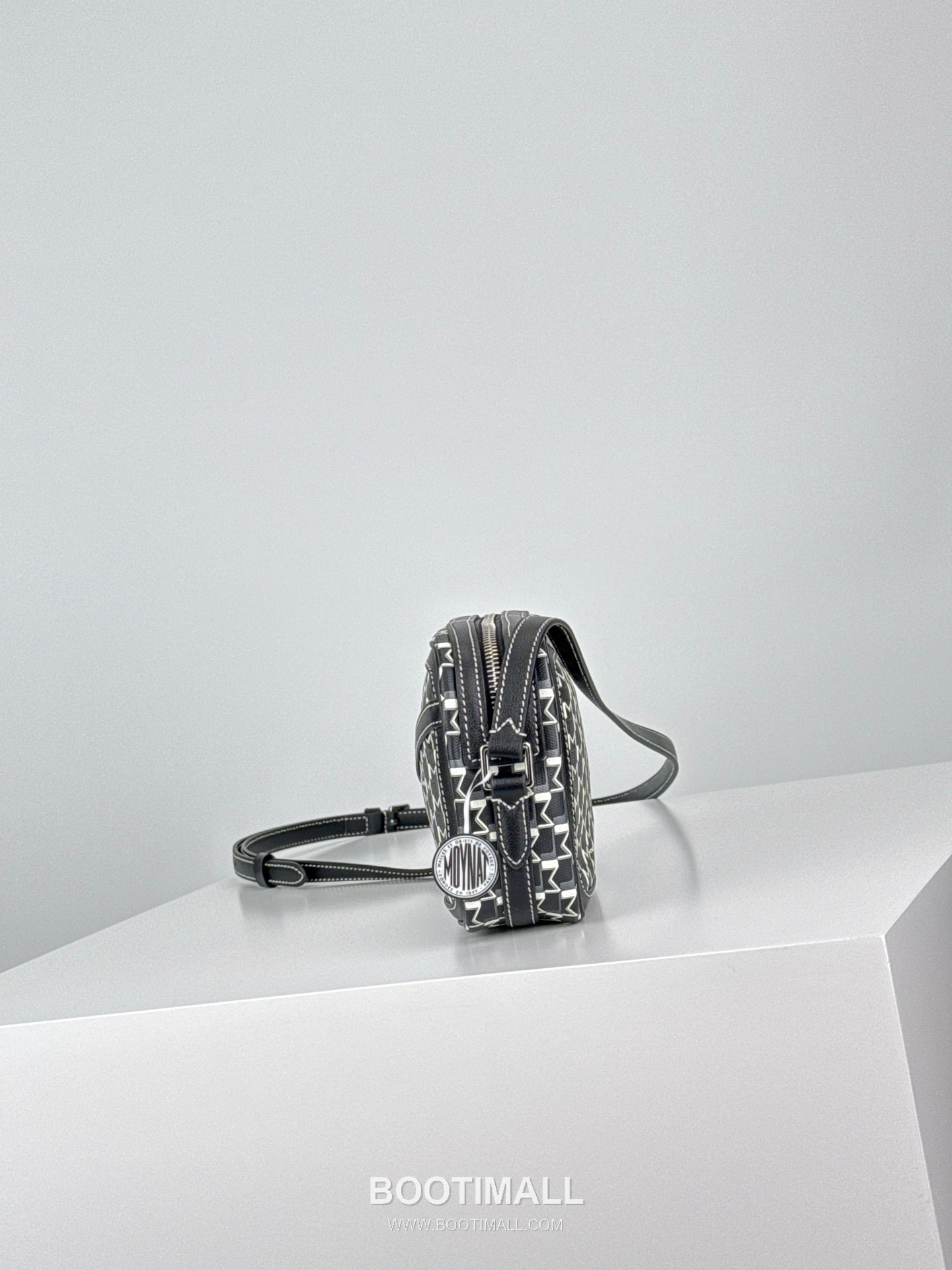 MOYNAT M Canvas Camera Bag 모이나 M 캔버스 카메라백 22cm 3