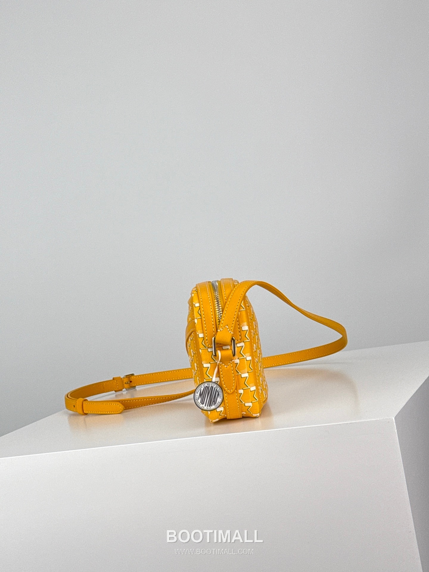 MOYNAT M Canvas Camera Bag 모이나 M 캔버스 카메라백 22cm 3