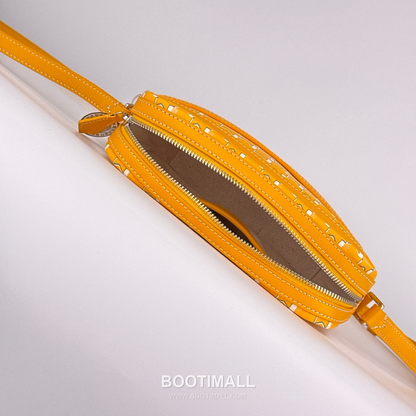 MOYNAT M Canvas Camera Bag 모이나 M 캔버스 카메라백 22cm 5