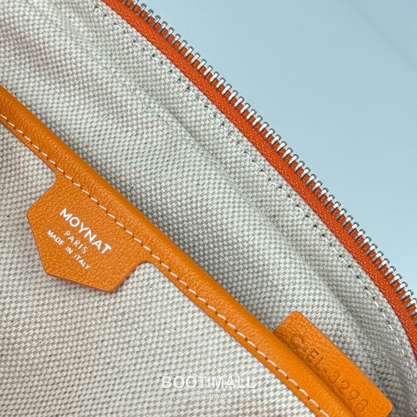 MOYNAT M Canvas Camera Bag 모이나 M 캔버스 카메라백 22cm 9