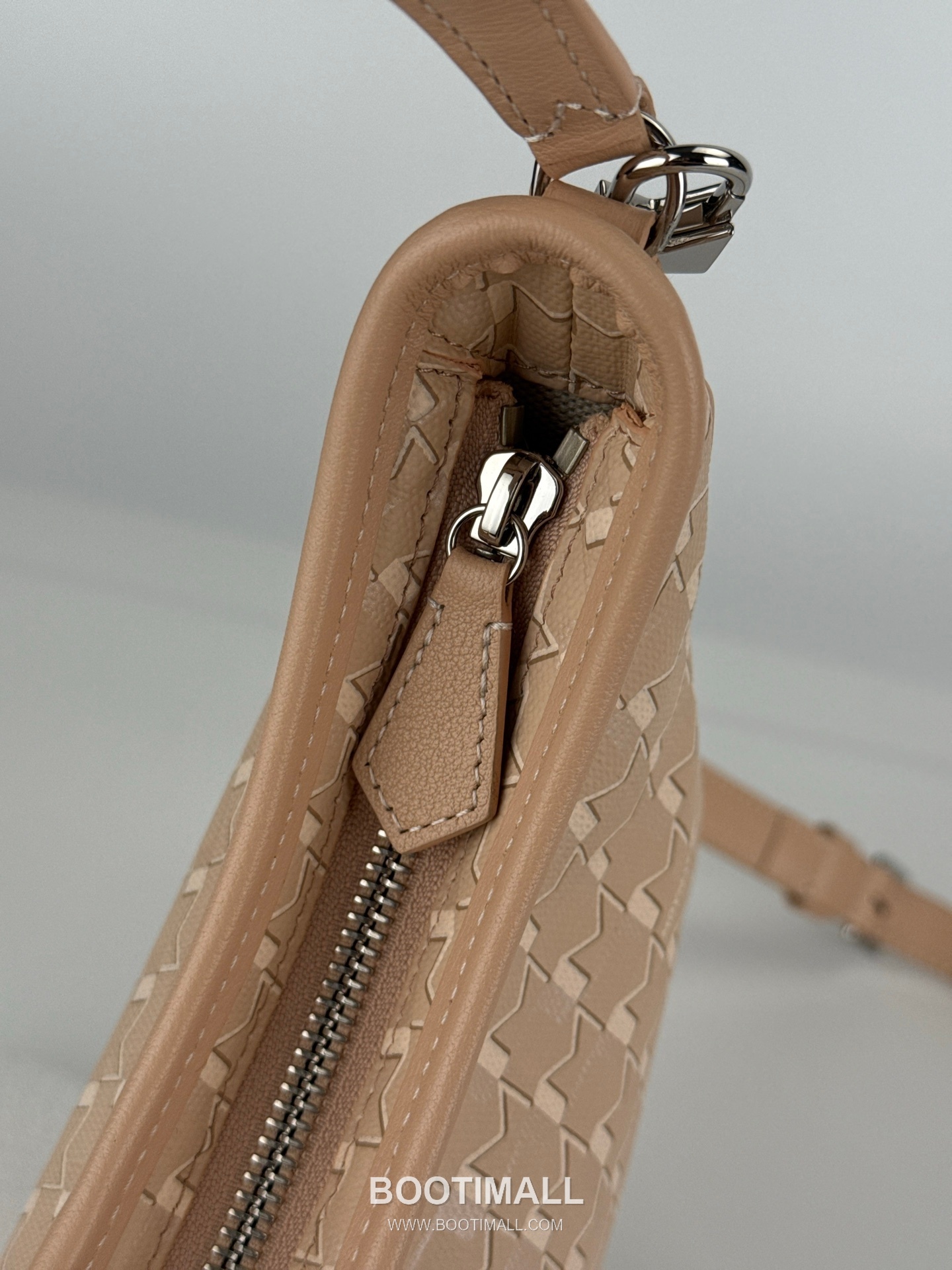 MOYNAT Moon Bag 모이나 문백 호보백 25cm 6