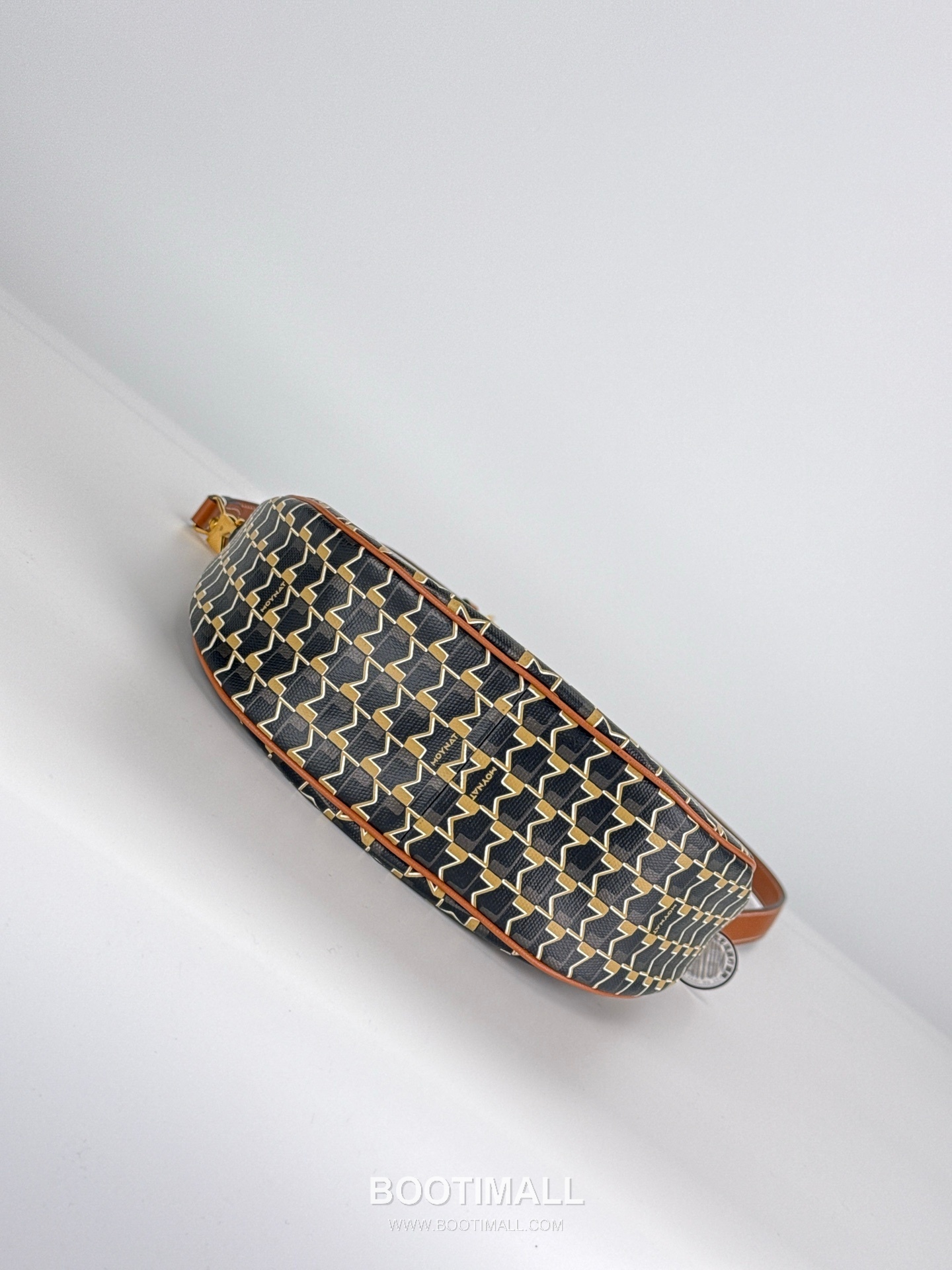 MOYNAT Moon Bag 모이나 문백 호보백 25cm 9