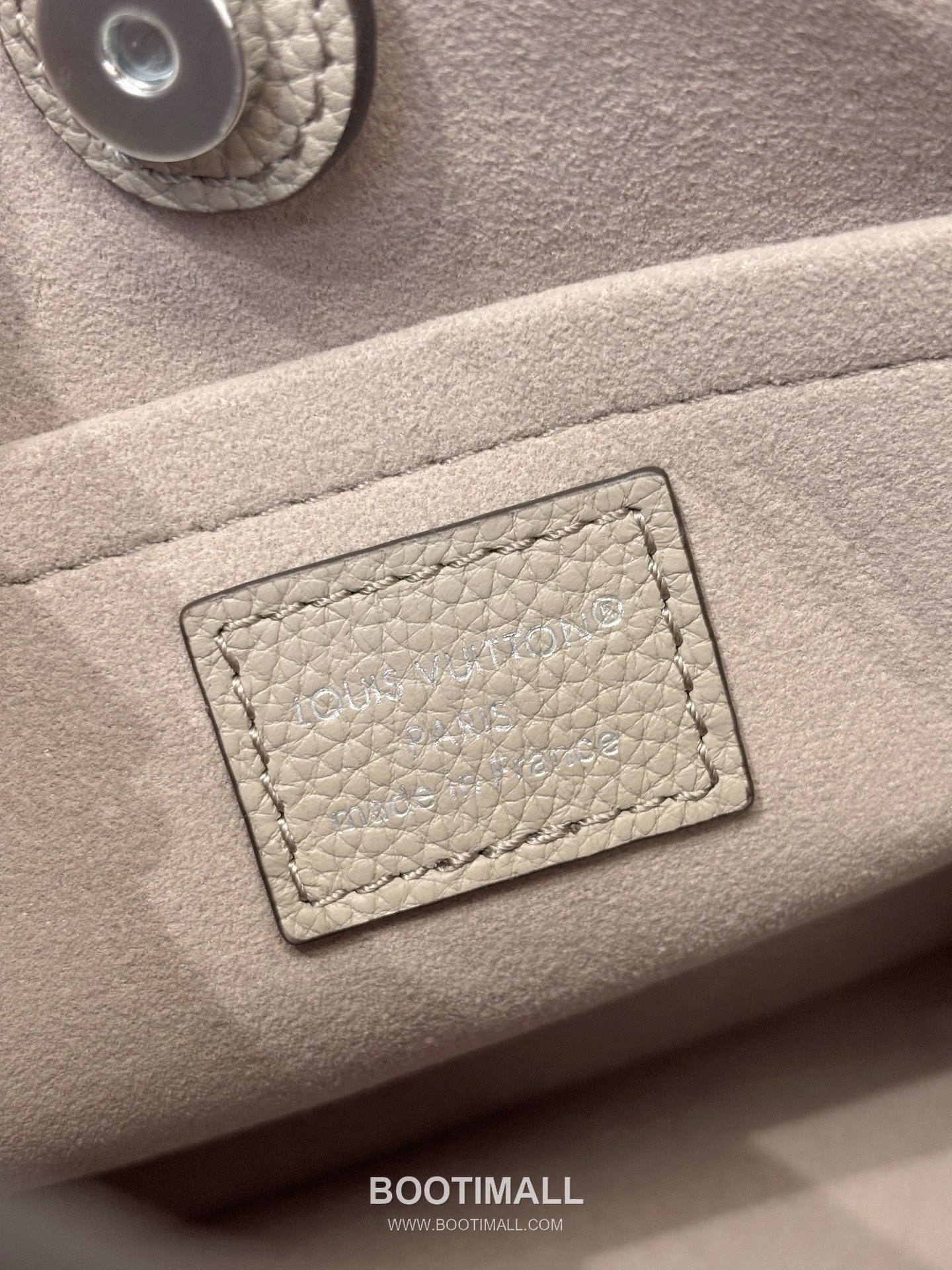 Louis Vuitton All Around Small Mahina Monogram Perforated Cowhide Elephant Grey Top Handle Bag 루이비통 올 어라운드 스몰 마히나 모노그램 퍼포레이티드 소가죽 엘리펀트 그레이 탑핸들백 25cm 8