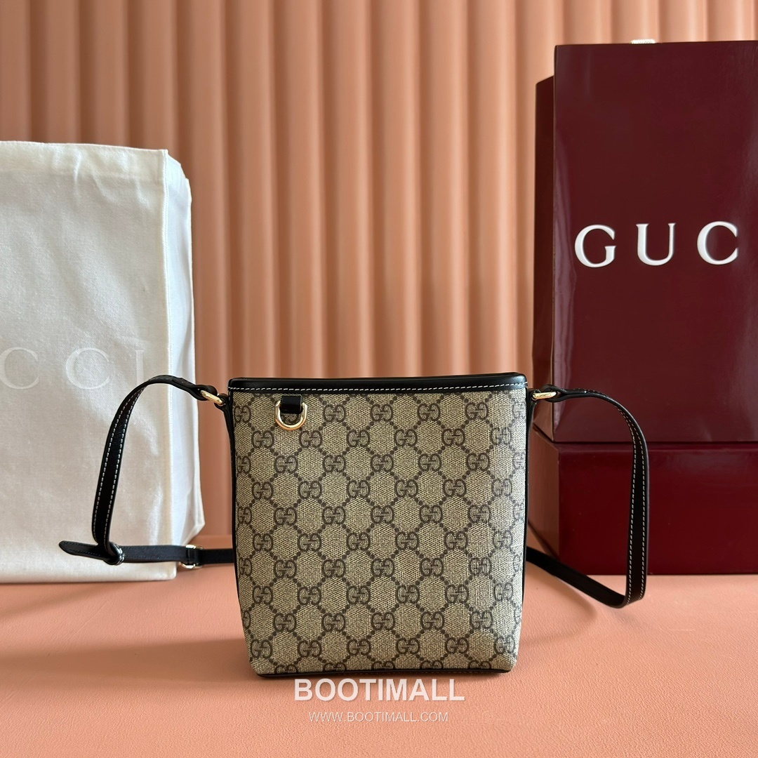 Gucci GG Emblem Mini Bucket Bag GG Supreme Canvas Leather Trim 847090 구찌 GG 엠블럼 미니 버킷백 GG 수프림 캔버스 가죽 트리밍 18cm 1