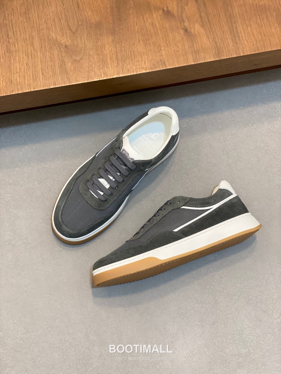 ## 신발 제품 스펙 분석

Brunello Cucinelli Cashmere Suede Sneakers 브루넬로 쿠치넬리 캐시미어 스웨이드 스니커즈 5
