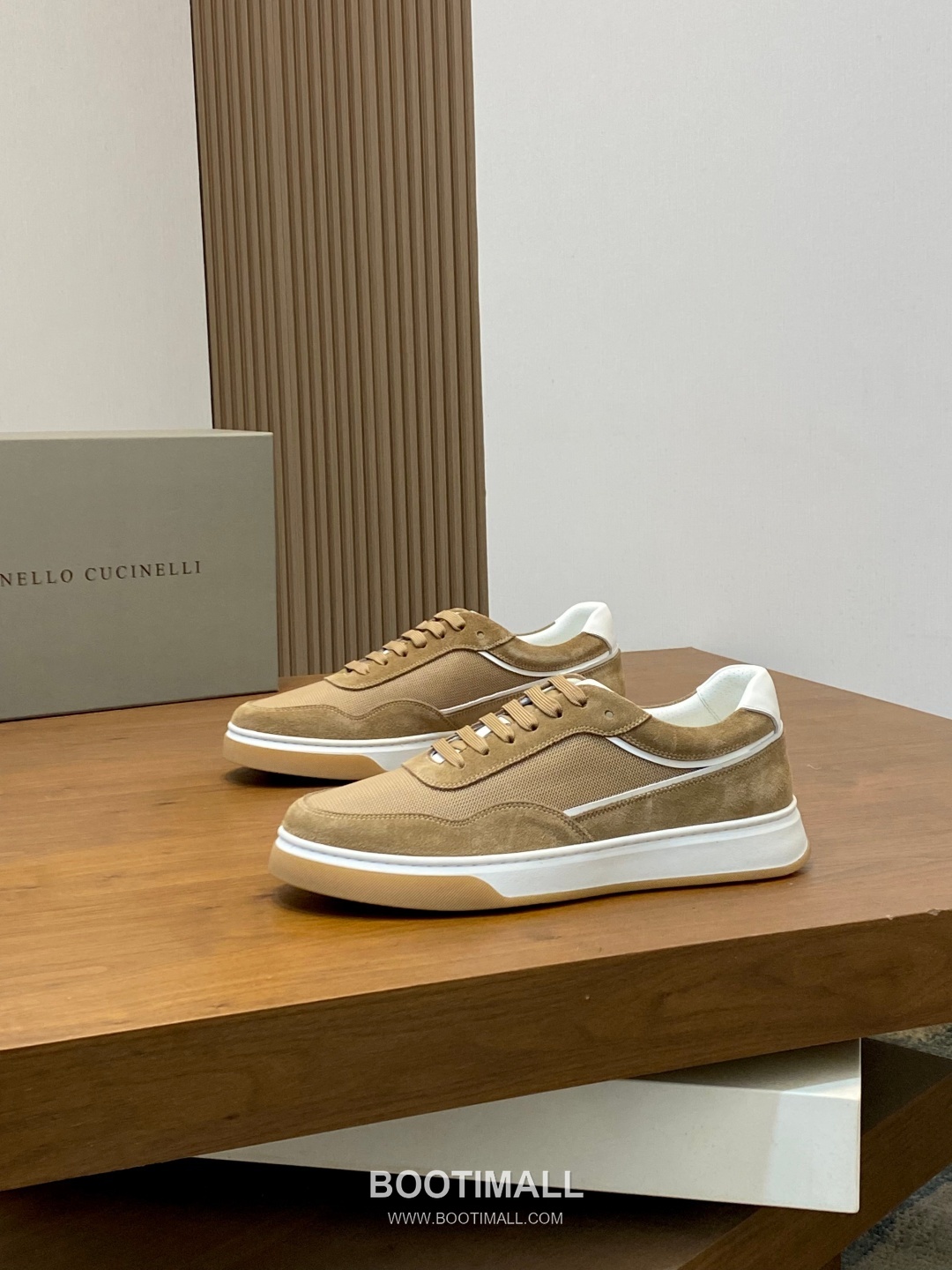 ## 신발 제품 스펙 분석

Brunello Cucinelli Cashmere Suede Sneakers 브루넬로 쿠치넬리 캐시미어 스웨이드 스니커즈 3