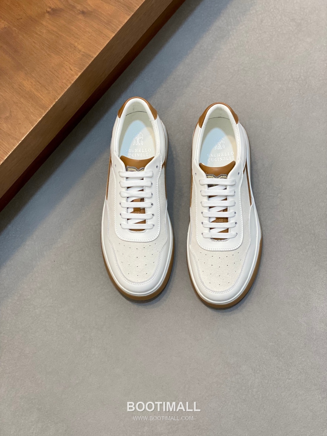 ## 신발 제품 스펙 분석

Brunello Cucinelli Cashmere Suede Sneakers 브루넬로 쿠치넬리 캐시미어 스웨이드 스니커즈 1