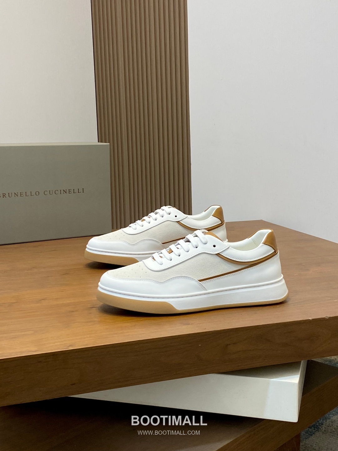 ## 신발 제품 스펙 분석

Brunello Cucinelli Cashmere Suede Sneakers 브루넬로 쿠치넬리 캐시미어 스웨이드 스니커즈 3