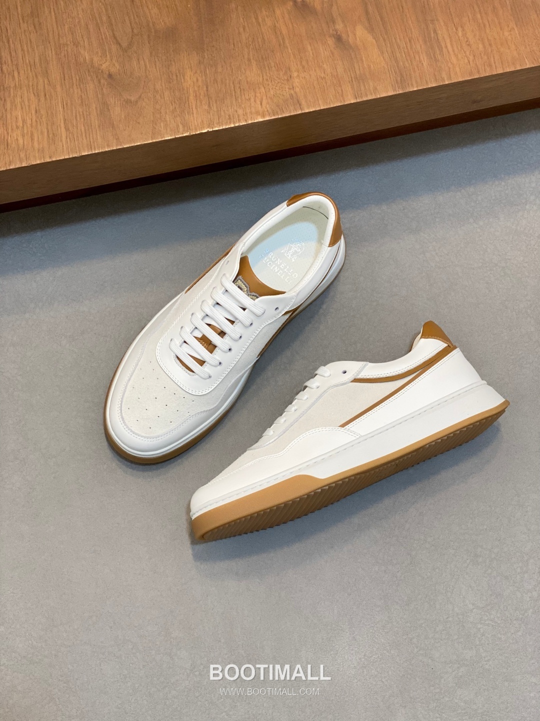 ## 신발 제품 스펙 분석

Brunello Cucinelli Cashmere Suede Sneakers 브루넬로 쿠치넬리 캐시미어 스웨이드 스니커즈 5