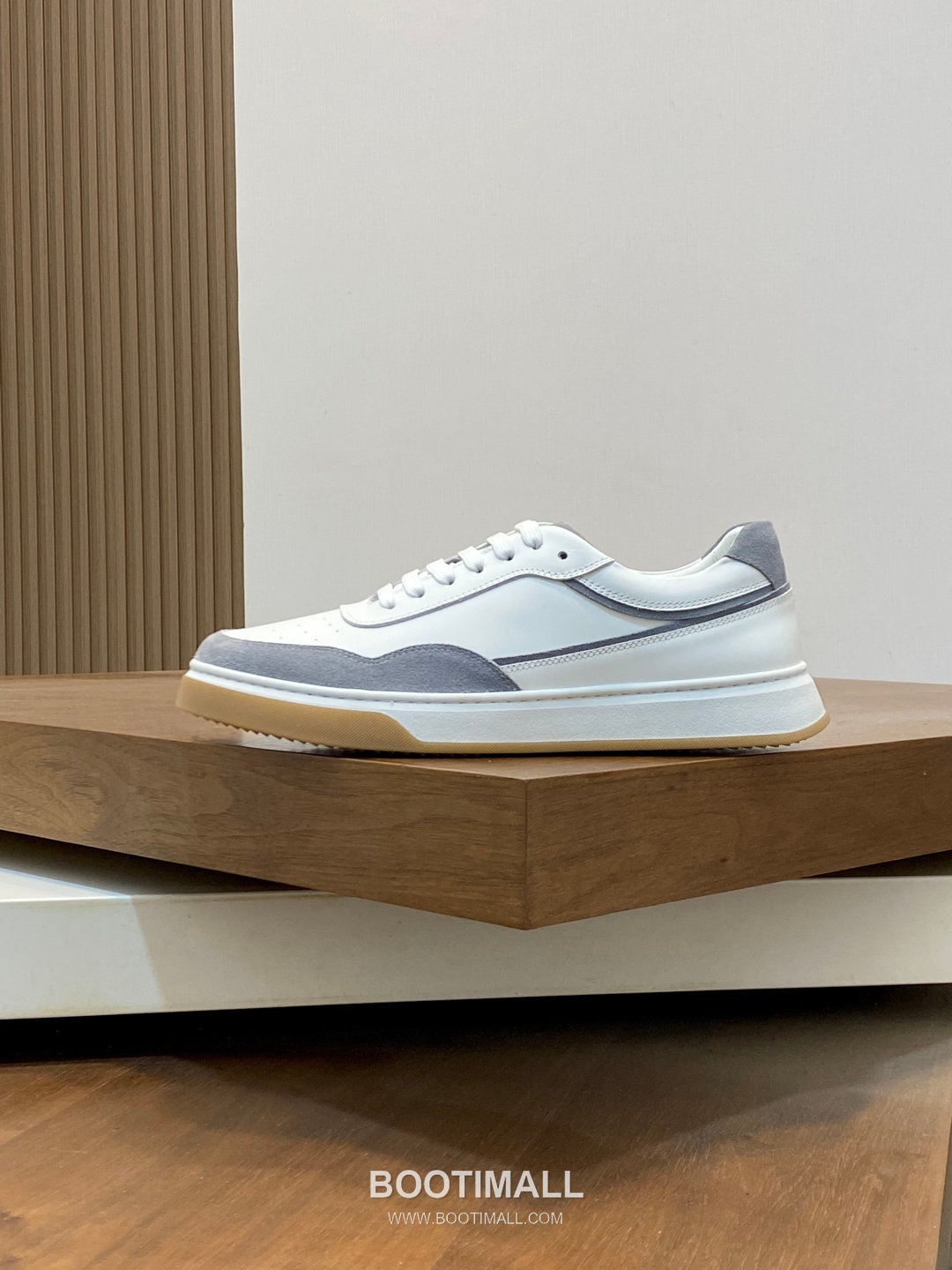 ## 신발 제품 스펙 분석

Brunello Cucinelli Cashmere Suede Sneakers 브루넬로 쿠치넬리 캐시미어 스웨이드 스니커즈 2