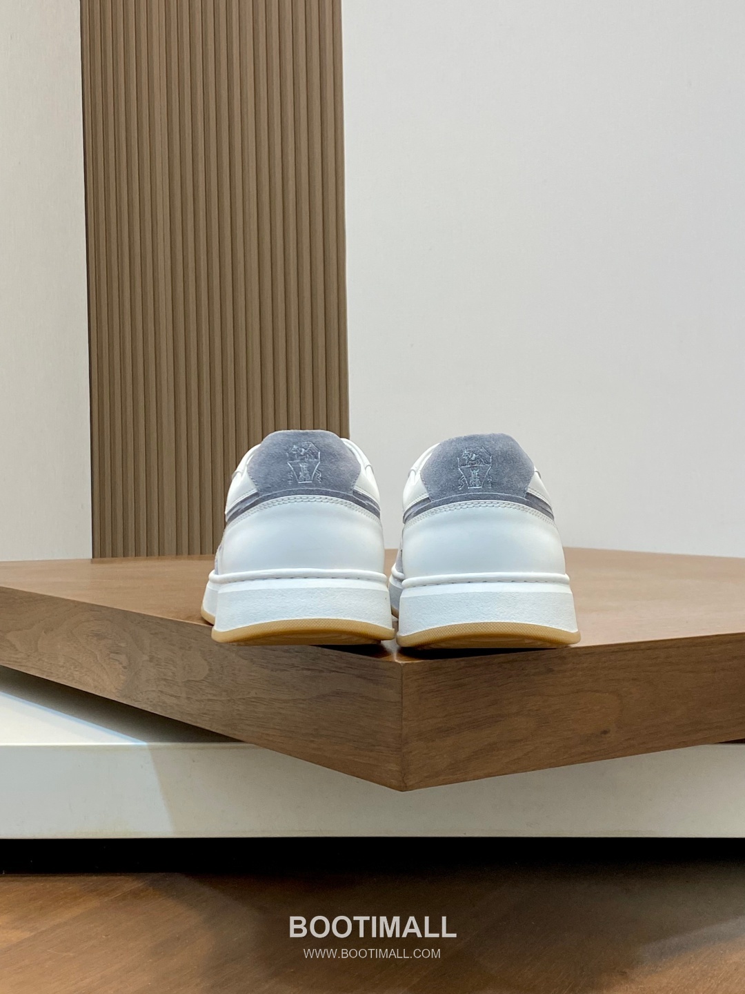 ## 신발 제품 스펙 분석

Brunello Cucinelli Cashmere Suede Sneakers 브루넬로 쿠치넬리 캐시미어 스웨이드 스니커즈 8