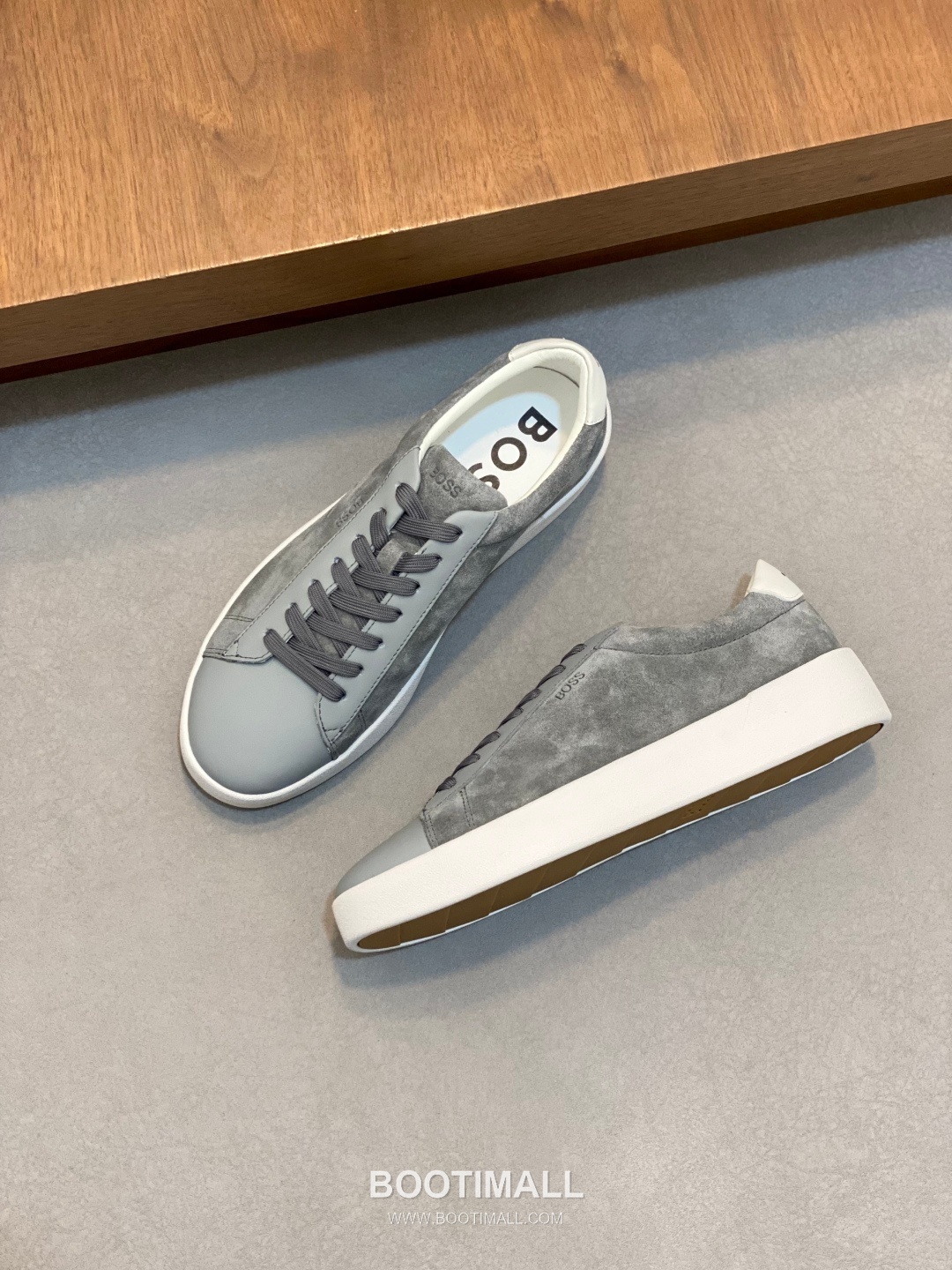 ## 신발 제품 스펙 분석

BOSS Leather Slip-On Sneakers 보스 레더 슬립온 스니커즈 5