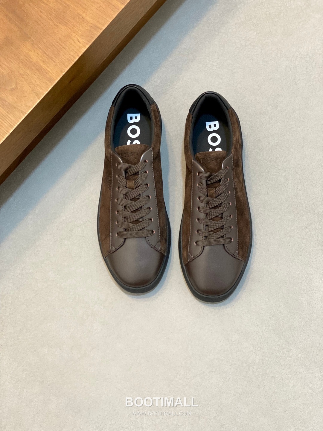## 신발 제품 스펙 분석

BOSS Leather Slip-On Sneakers 보스 레더 슬립온 스니커즈 1