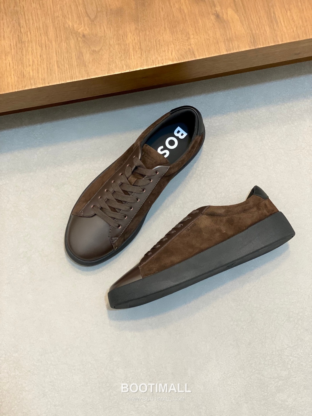 ## 신발 제품 스펙 분석

BOSS Leather Slip-On Sneakers 보스 레더 슬립온 스니커즈 5