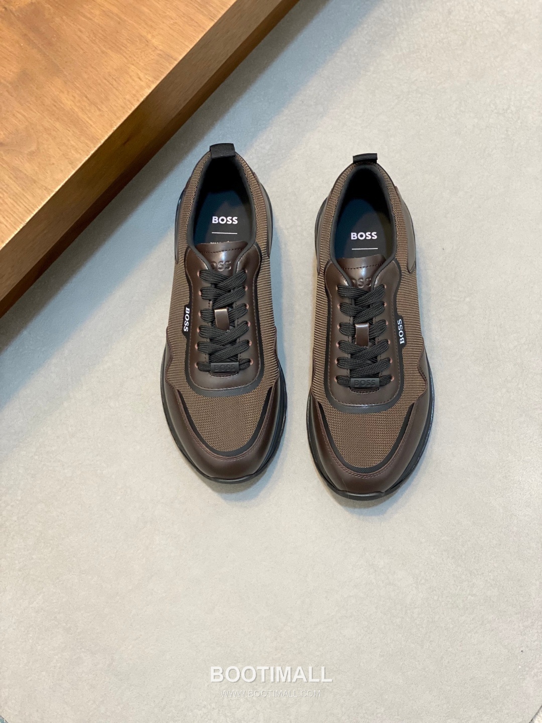 ## 신발 제품 스펙 분석

BOSS Suede Mesh Low Top Sneakers 보스 스웨이드 메쉬 로우탑 스니커즈 1