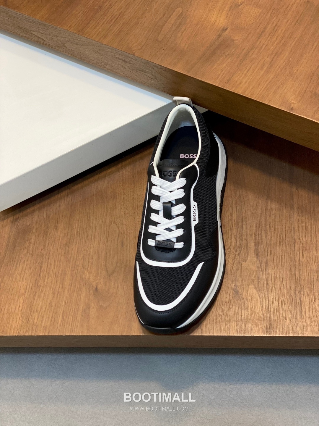 ## 신발 제품 스펙 분석

BOSS Suede Mesh Low Top Sneakers 보스 스웨이드 메쉬 로우탑 스니커즈 6