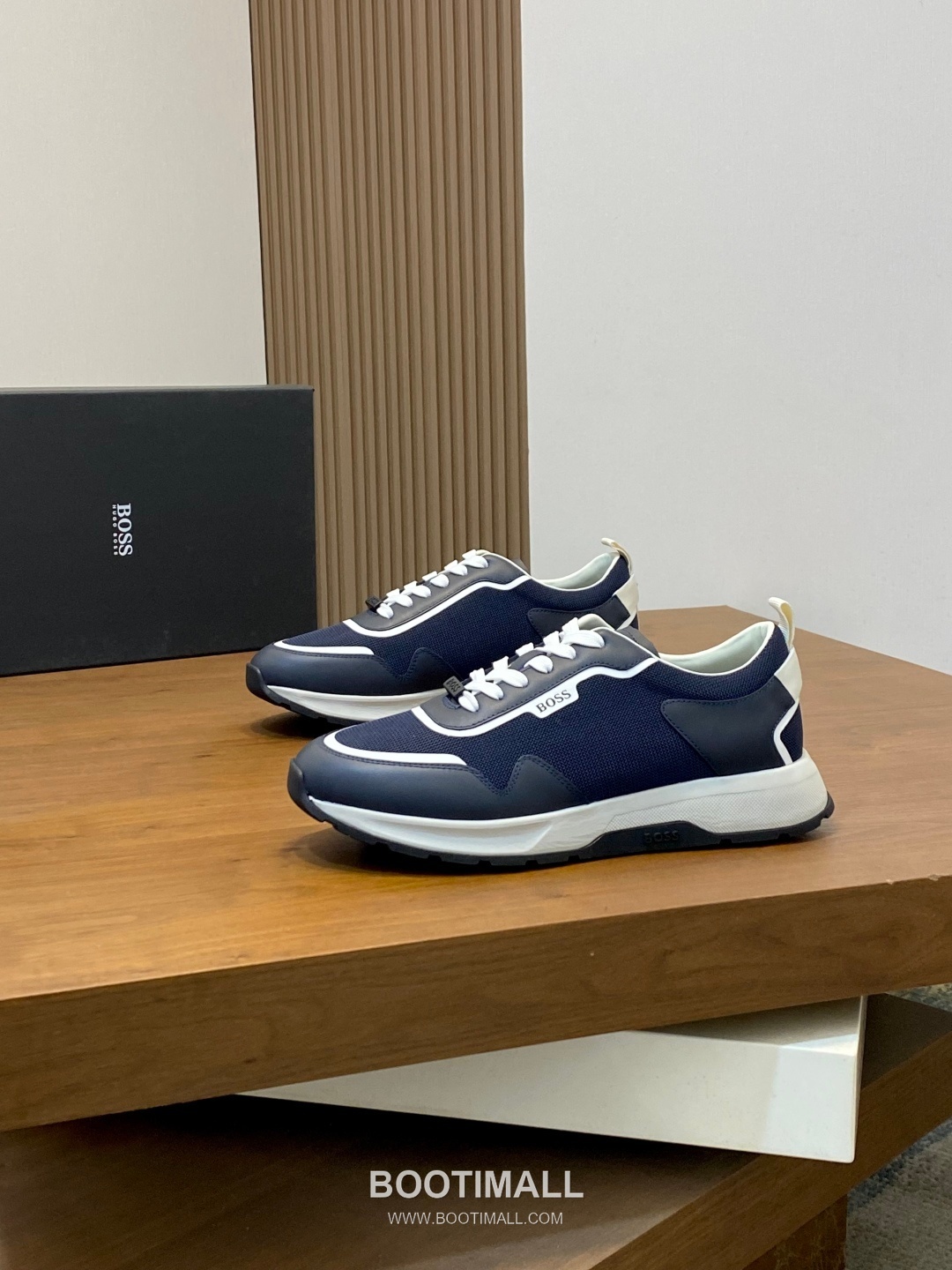 ## 신발 제품 스펙 분석

BOSS Suede Mesh Low Top Sneakers 보스 스웨이드 메쉬 로우탑 스니커즈 3