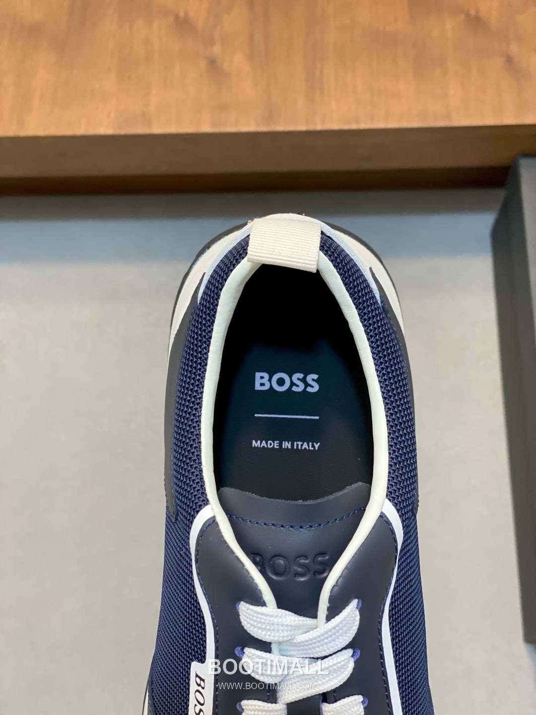 ## 신발 제품 스펙 분석

BOSS Suede Mesh Low Top Sneakers 보스 스웨이드 메쉬 로우탑 스니커즈 7