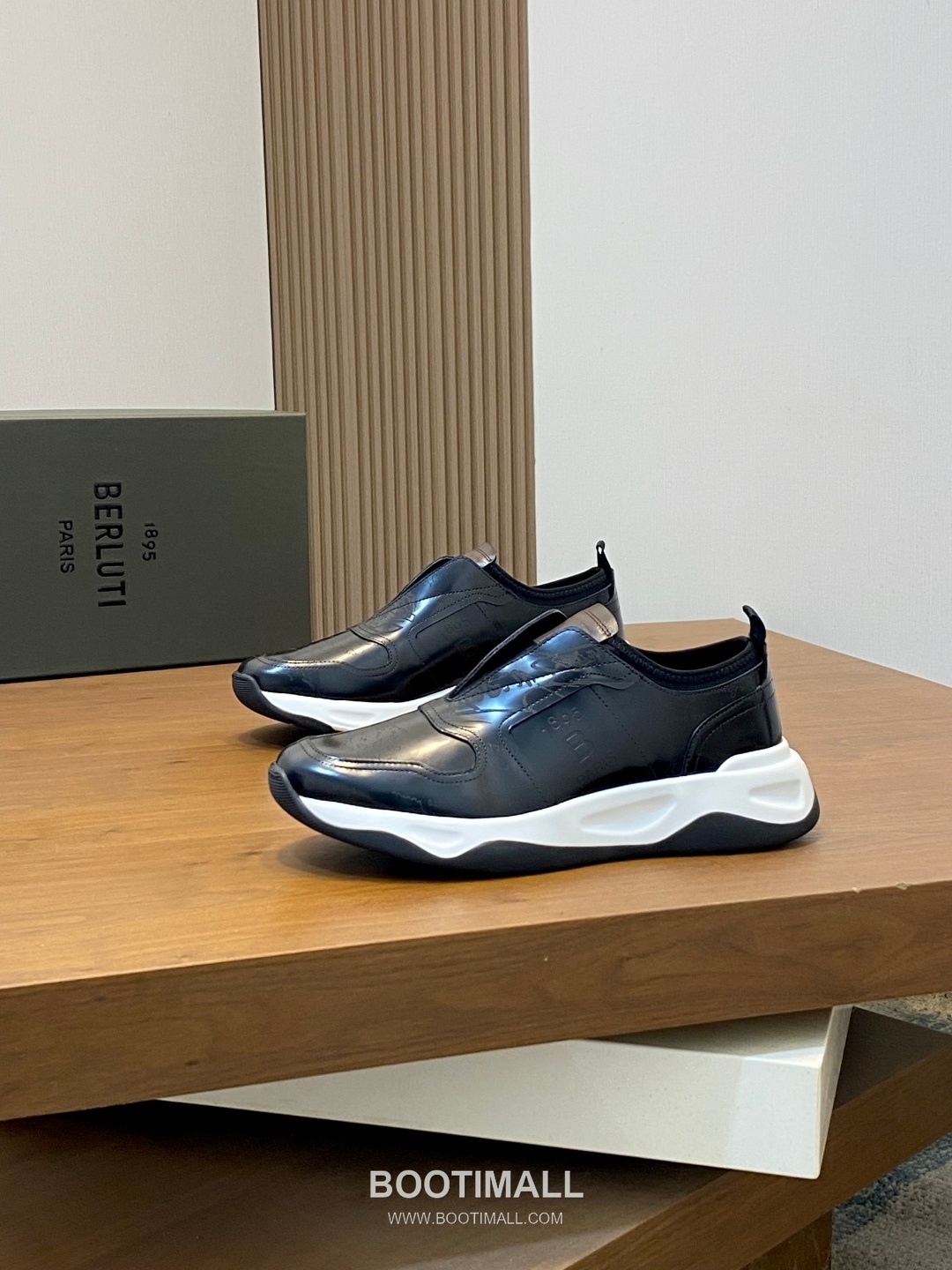 ## 신발 제품 스펙 분석

Berluti Mid Top Patina Leather Sneakers 벨루티 미드탑 파티나 레더 스니커즈 3