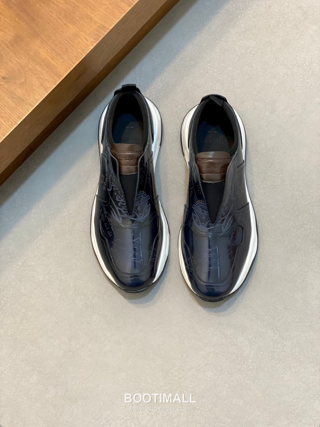 ## 신발 제품 스펙 분석

Berluti Mid Top Patina Leather Sneakers 벨루티 미드탑 파티나 레더 스니커즈 1